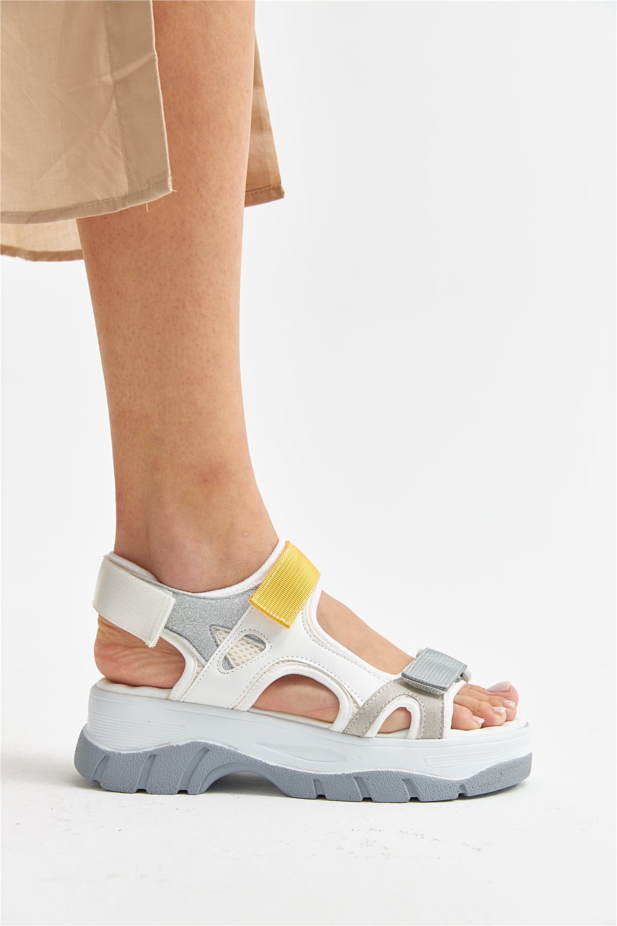 Dimple Kadın Spor Sandalet Beyaz Multi
