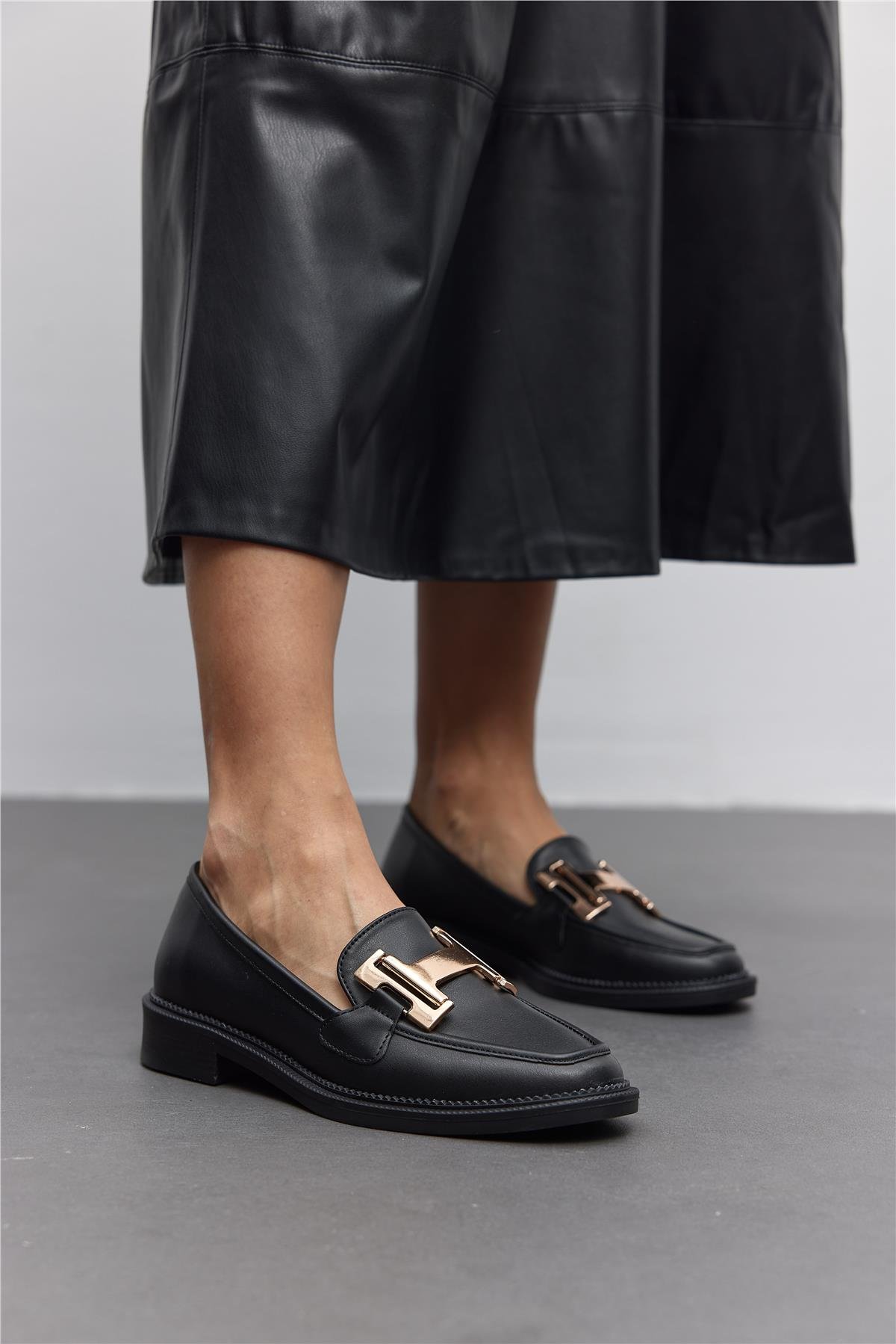 Medusa Kadın Günlük Loafer Siyah