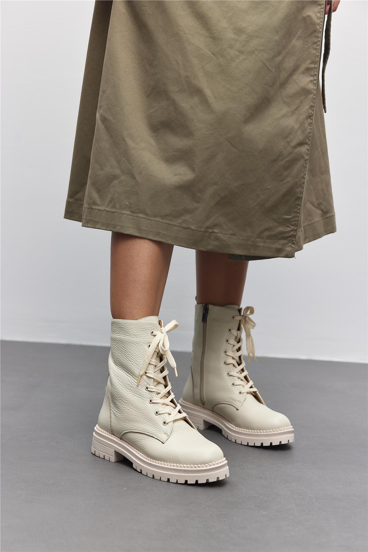 Sies Kadın Günlük Hakiki Deri Postal Ekru Deri