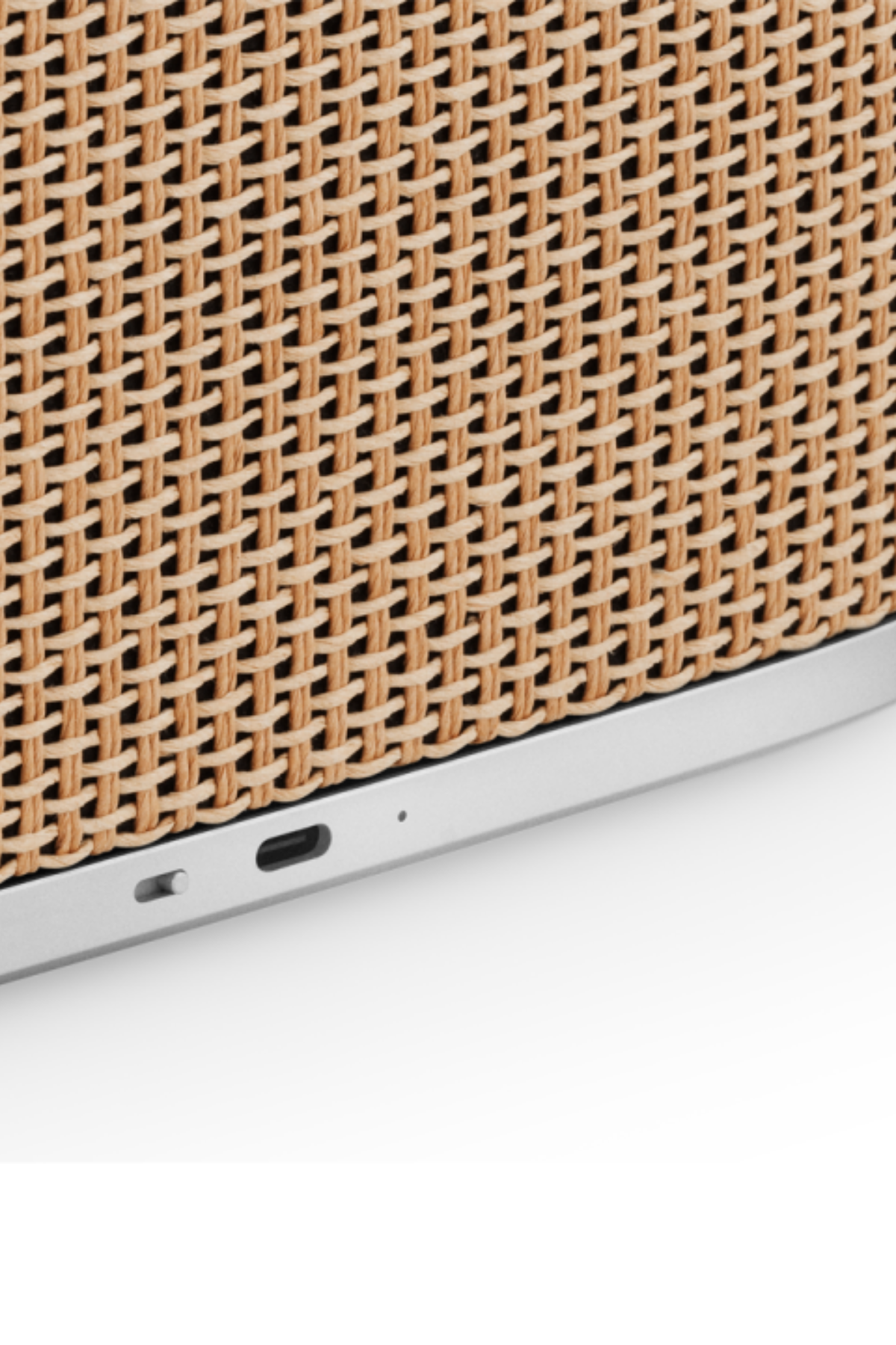 Bang & Olufsen Beosound A5 Taşınabilir Hoparlör İskandinav Beji