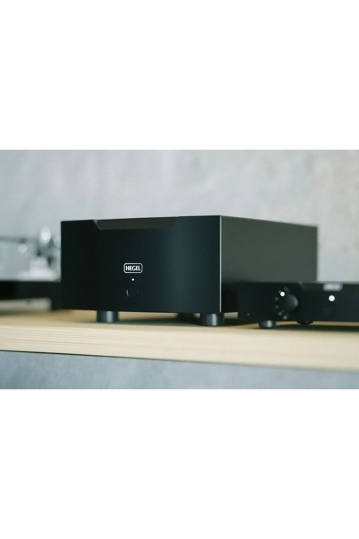 Hegel H20 Stereo Güç Amplifikatörü Siyah