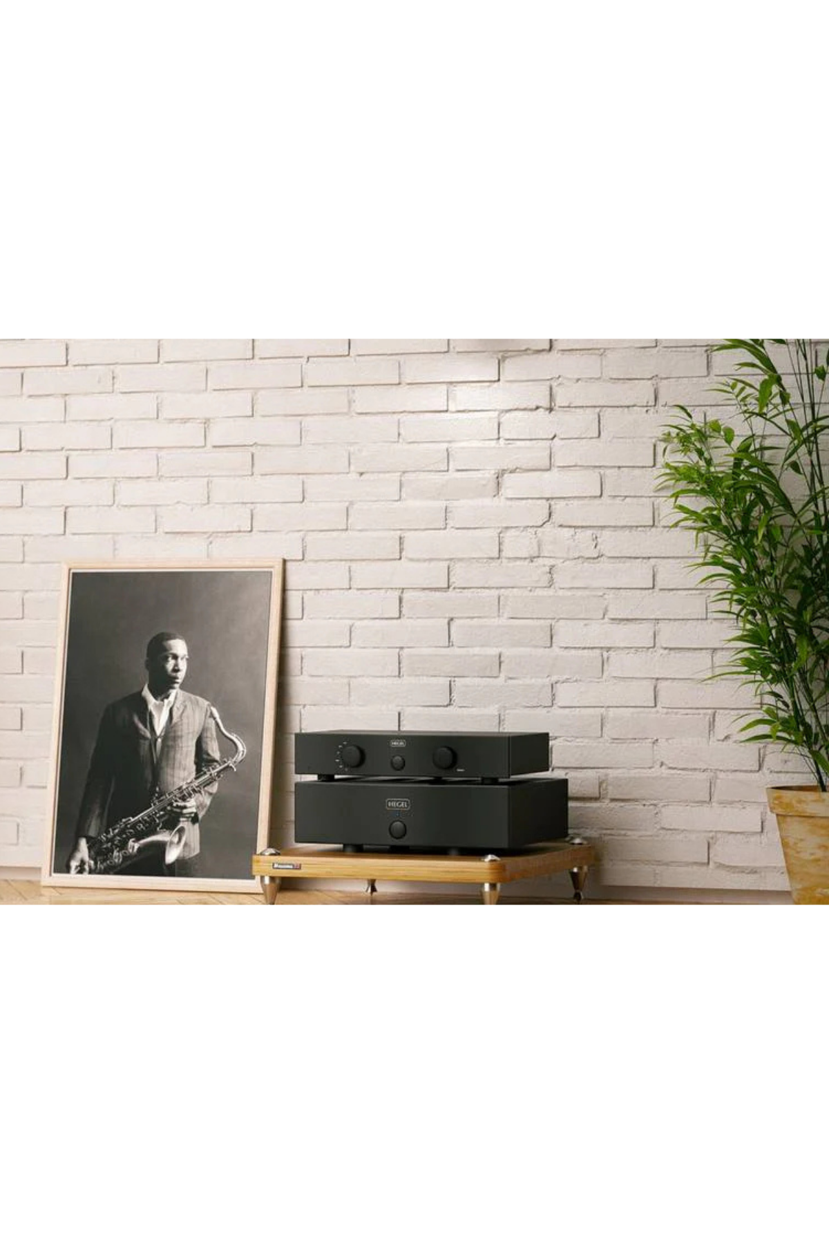 Hegel P20 Stereo Preamplifikatör Siyah