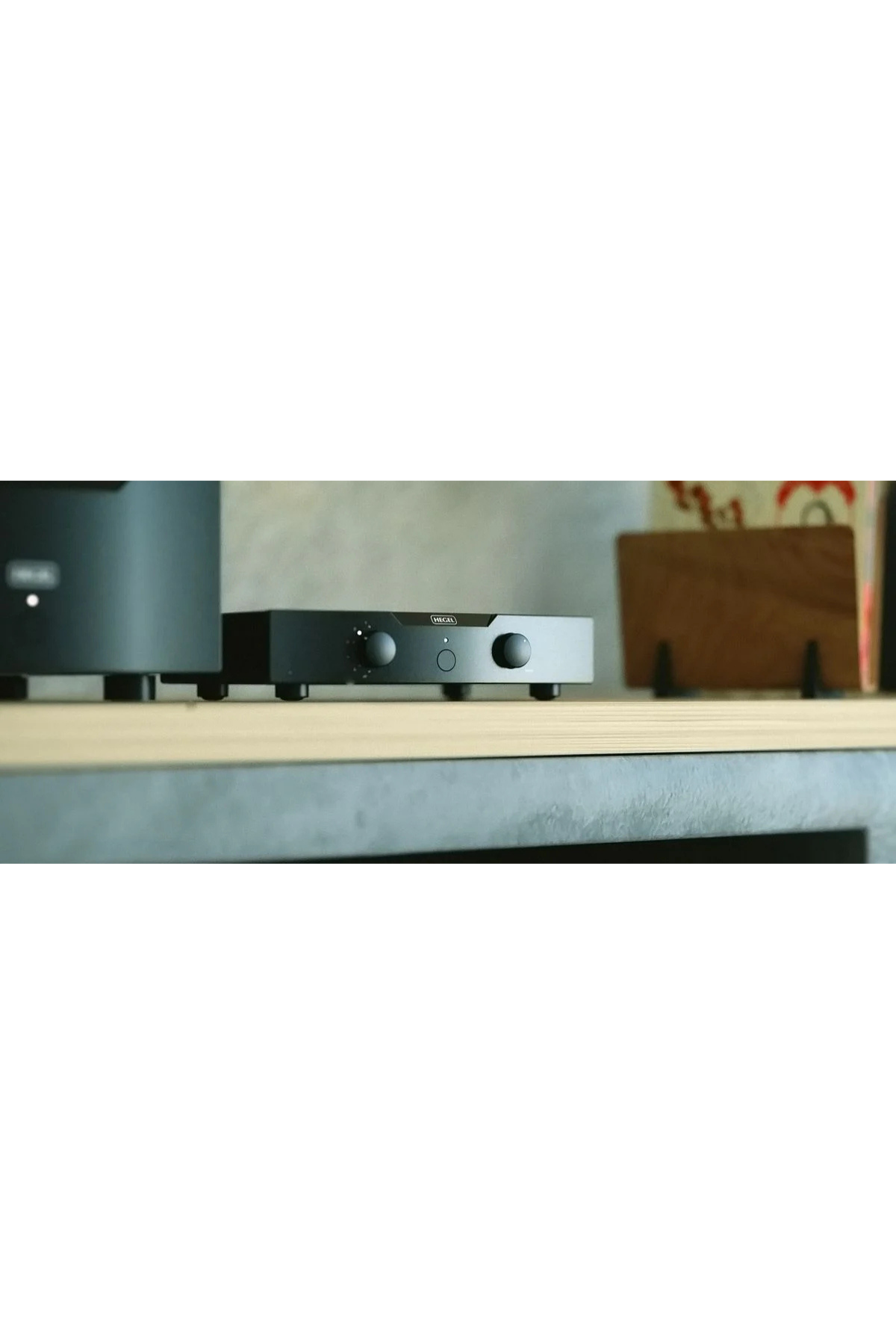 Hegel P30A Referans Preamplifikatör Siyah