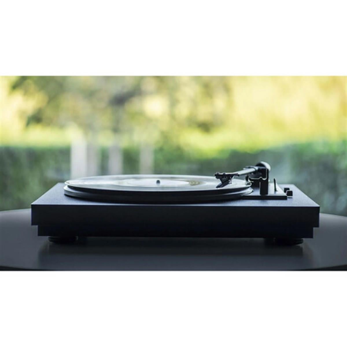 Pro-Ject Audio A1 OM10 İğneli Tam Otomatik İki Hızlı Pikap