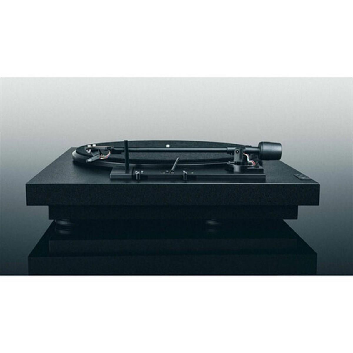 Pro-Ject Audio A1 OM10 İğneli Tam Otomatik İki Hızlı Pikap