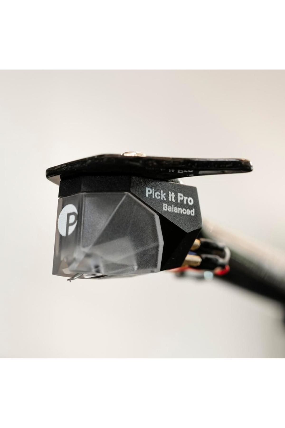 Pro-Ject Debut PRO B True Balanced Pikap Satin Black