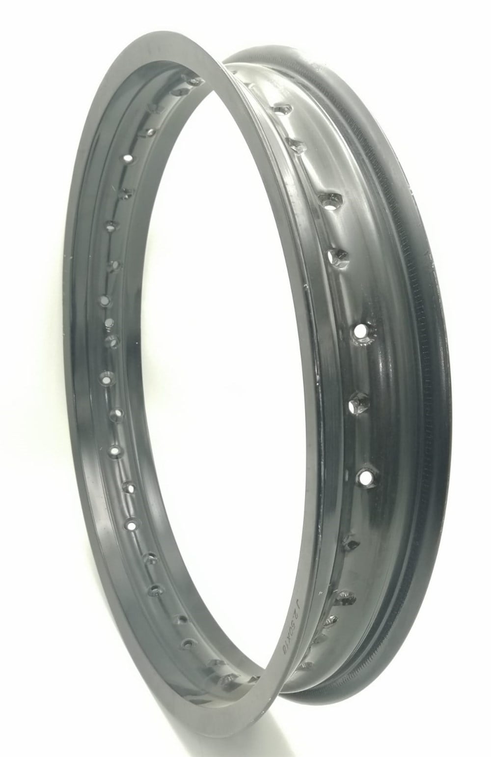 1.85 X 18 JANT ÇEMBERİ ( 4,10 * 18 ) SİYAH
