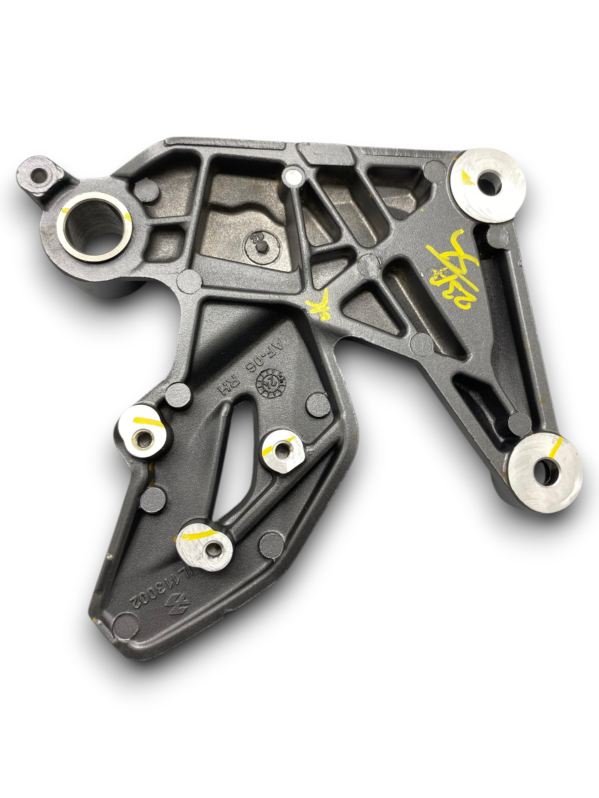 BAJAJ PULSAR NS 200 ÖN SAĞ BASAMAK BRAKETİ ORJİNAL