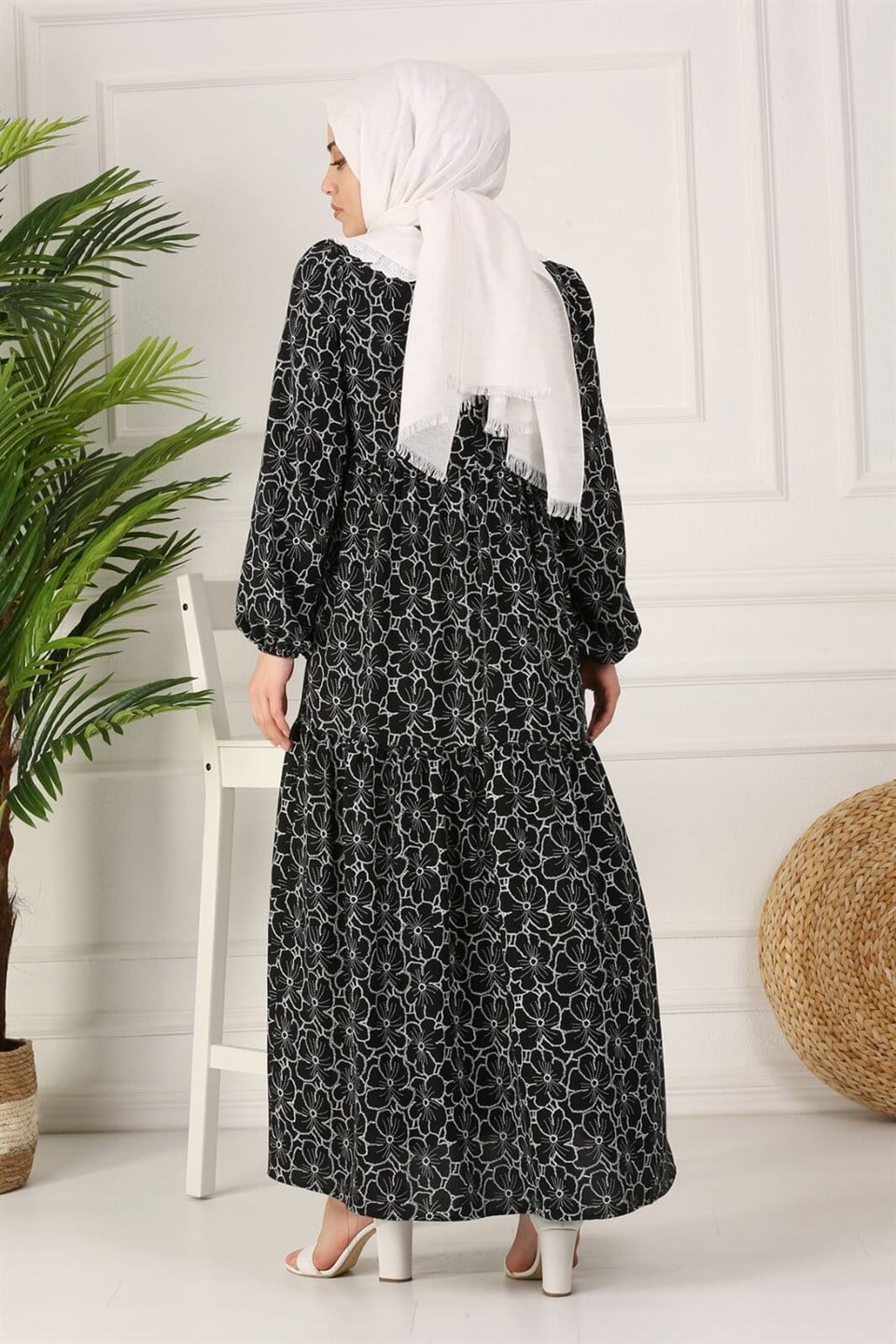 Bebe Yaka Çiçekli Tesettür Elbise 10324 Siyah