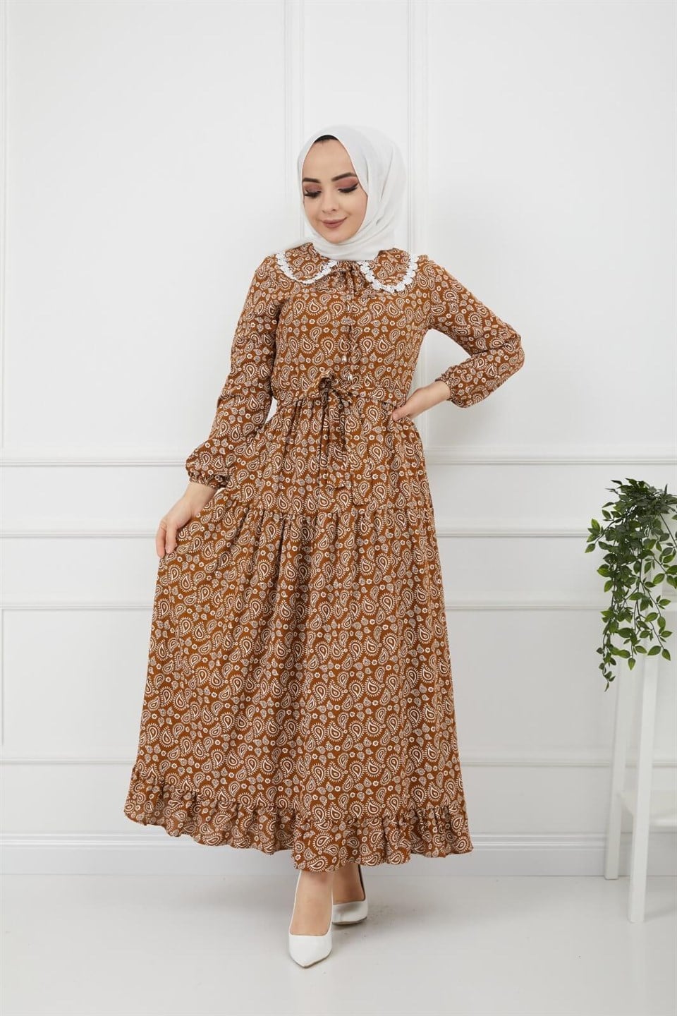 Bebe Yaka Kuşaklı Tesettür Elbise 5001 Taba
