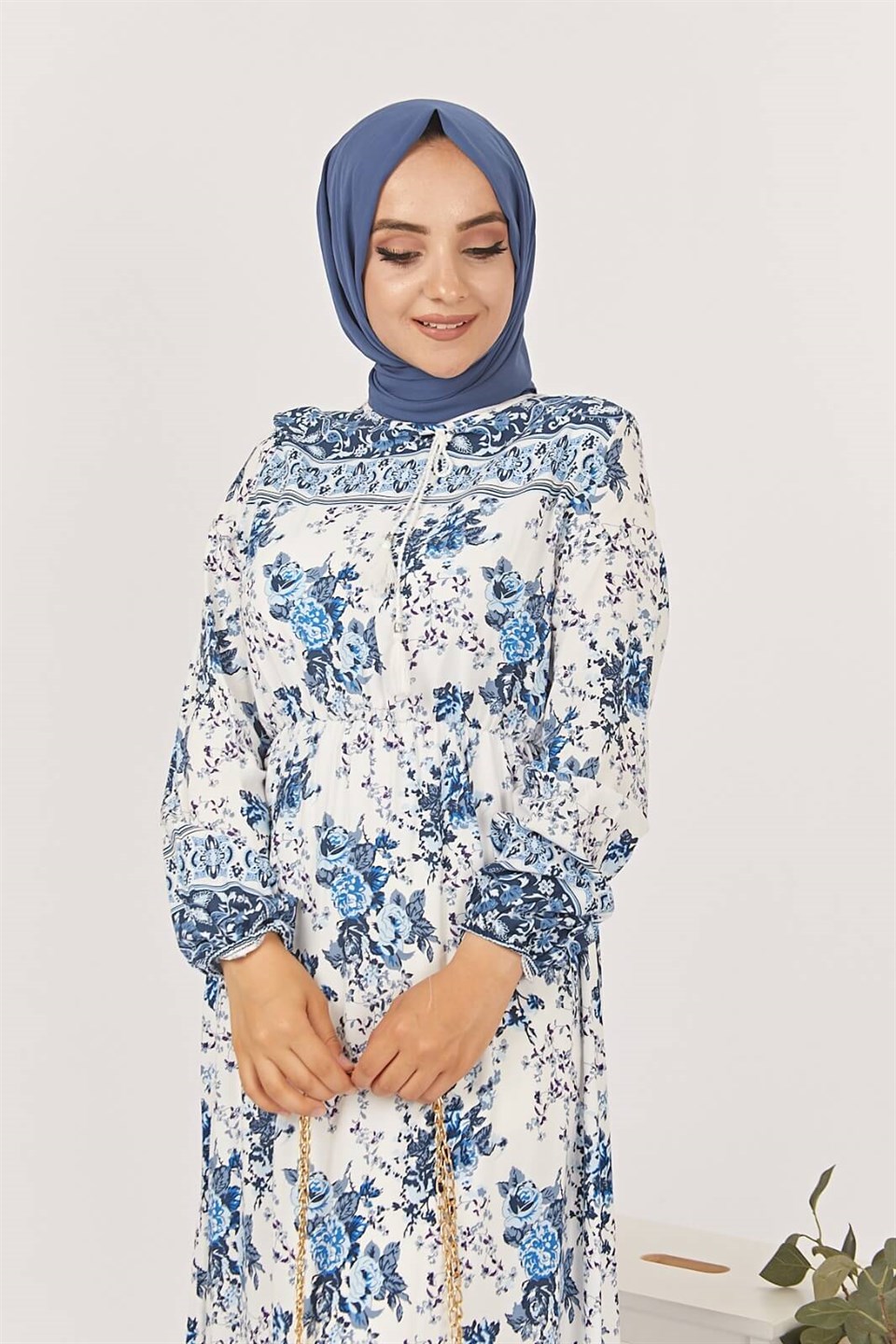 Çiçekli Desen Tesettür Elbise 7149 Mavi