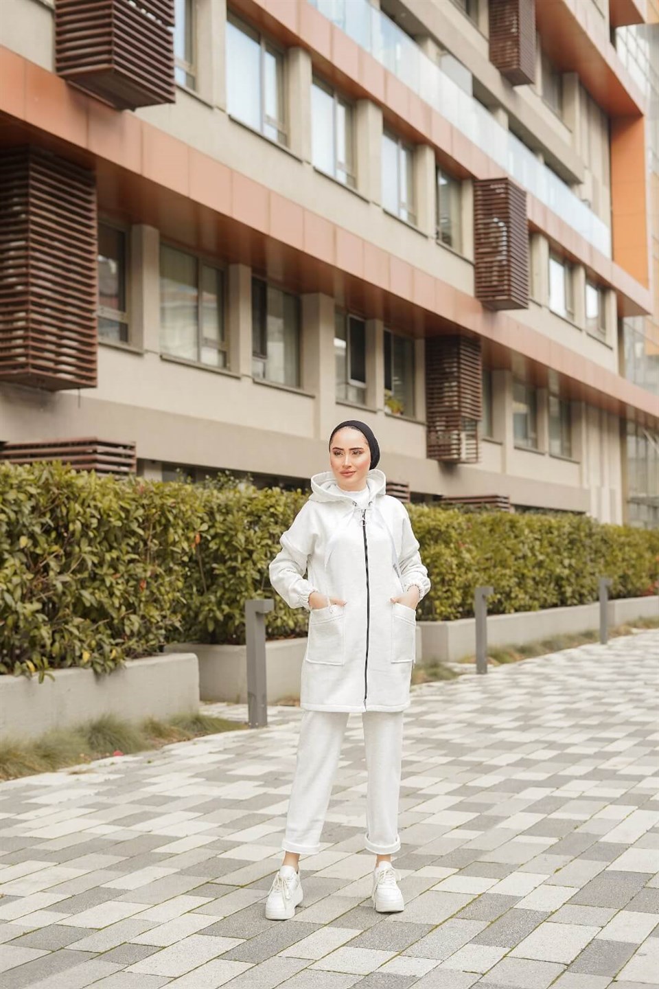 Kurdele Detaylı Tesettür 2'li Takım 10675 Beyaz