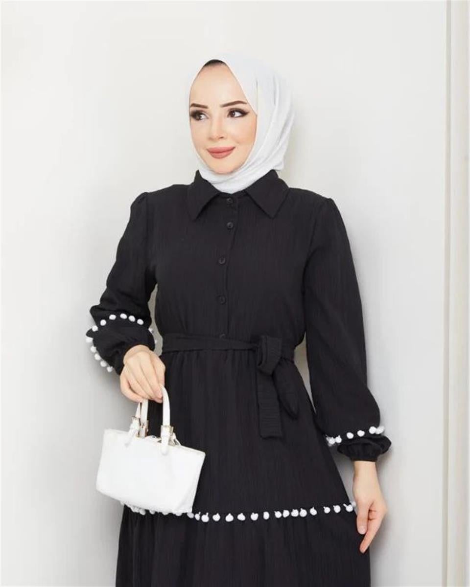 Ponpon Detaylı Tesettür Elbise 6052 Siyah