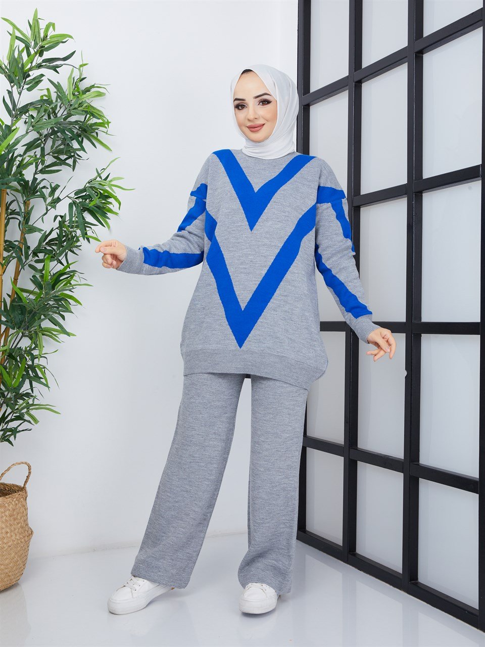 V Desenli Tesettür Triko Takım 1107 Gri