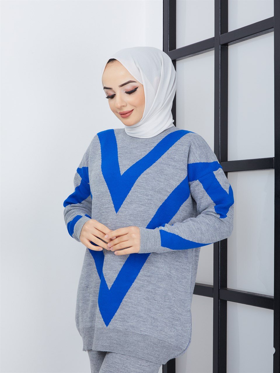 V Desenli Tesettür Triko Takım 1107 Gri