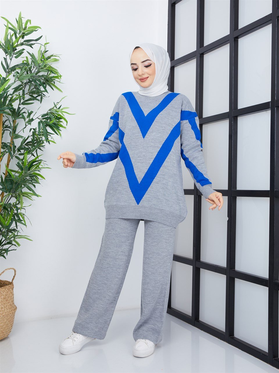 V Desenli Tesettür Triko Takım 1107 Gri