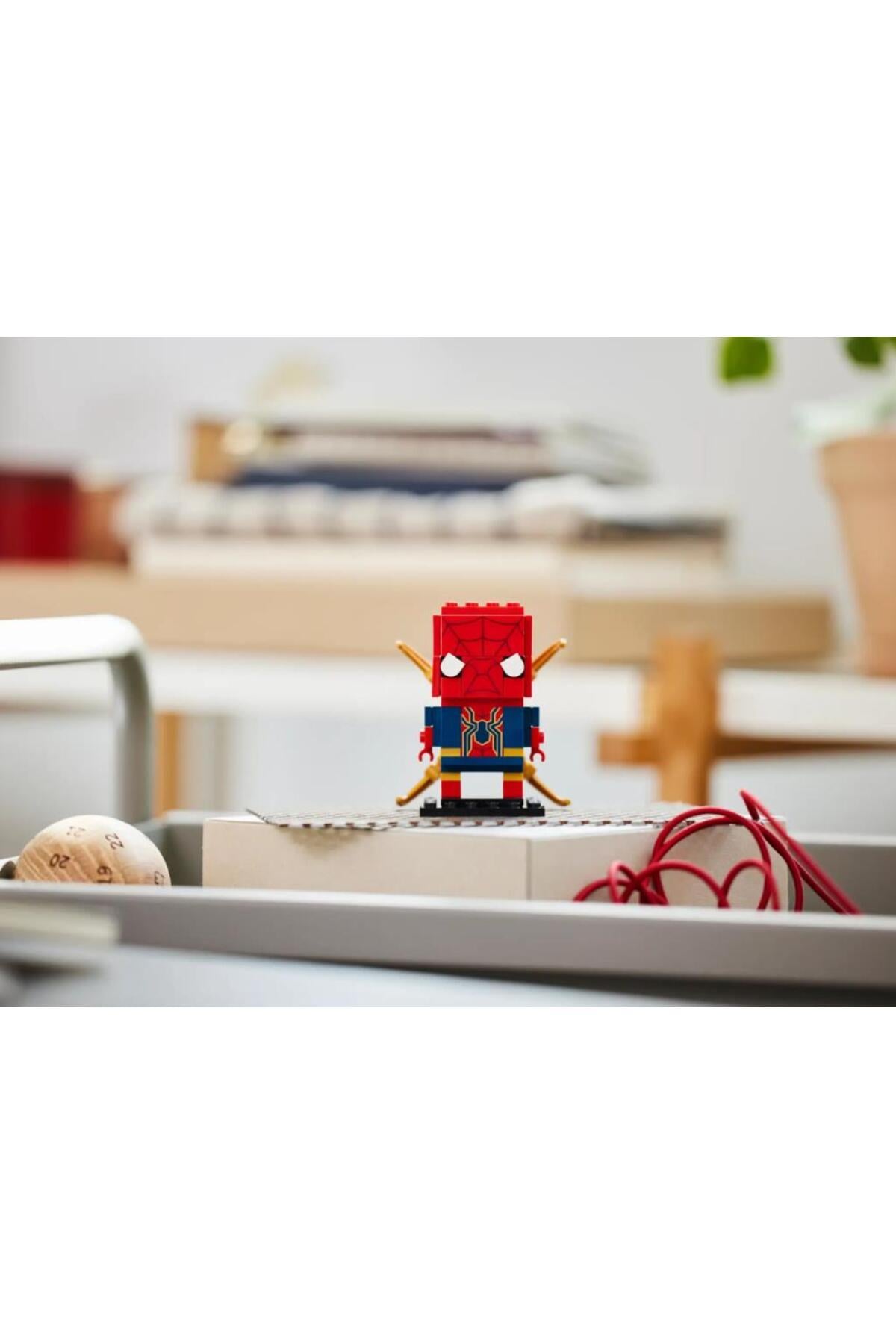 Brickheadz 40670 Demir Örümcek Adam