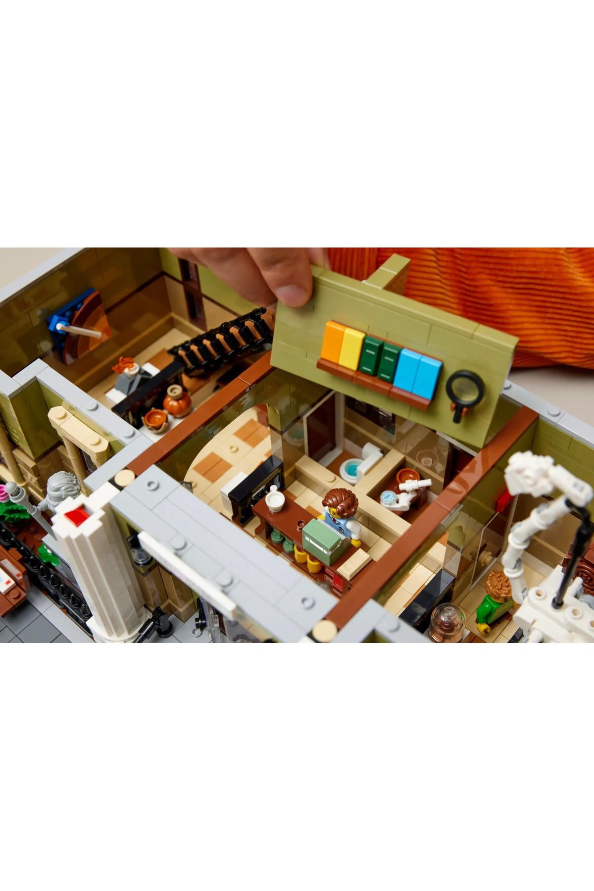 Lego Icons Doğa Tarihi Müzesi 10326