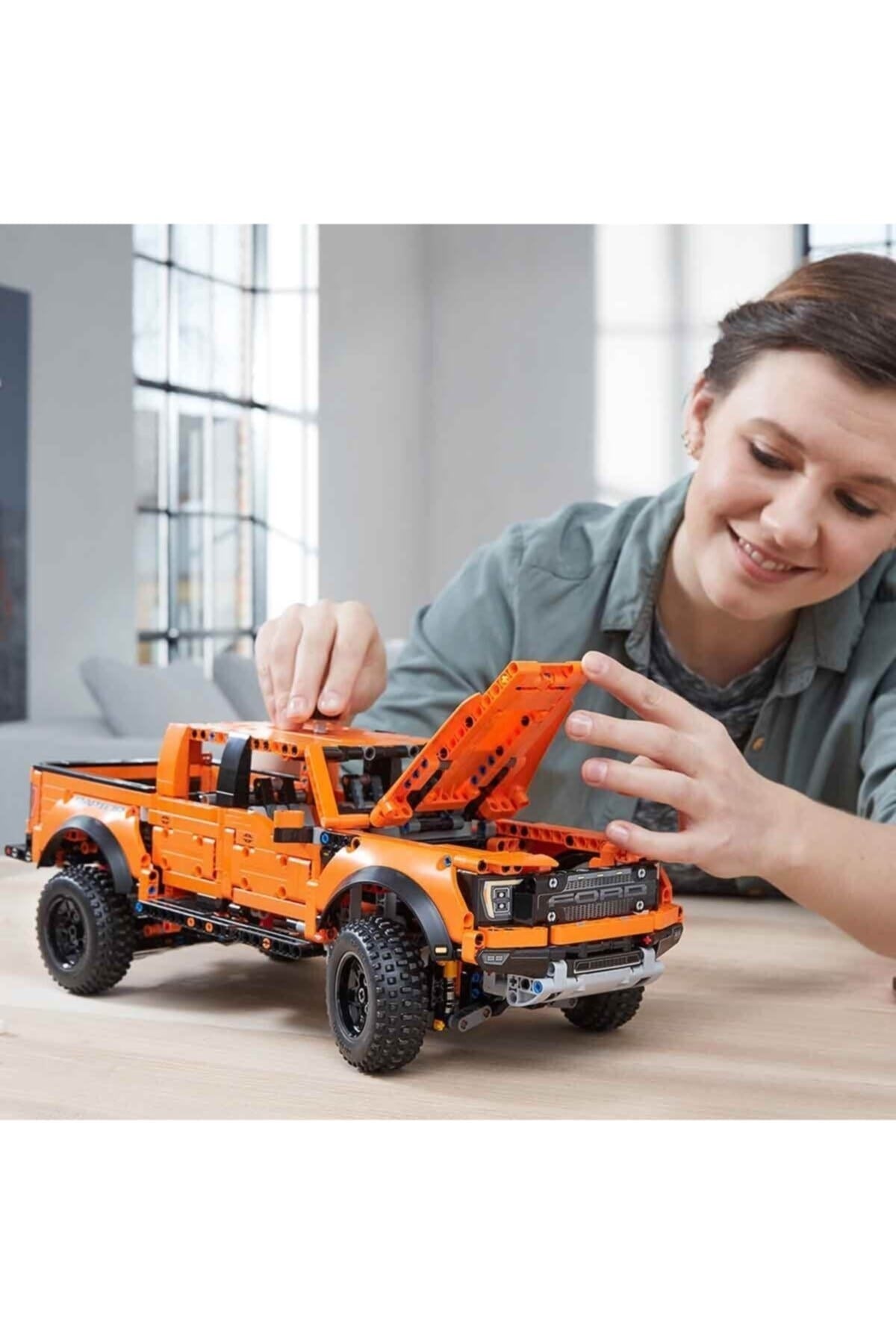 Technic Ford F-150 Raptor 42126
