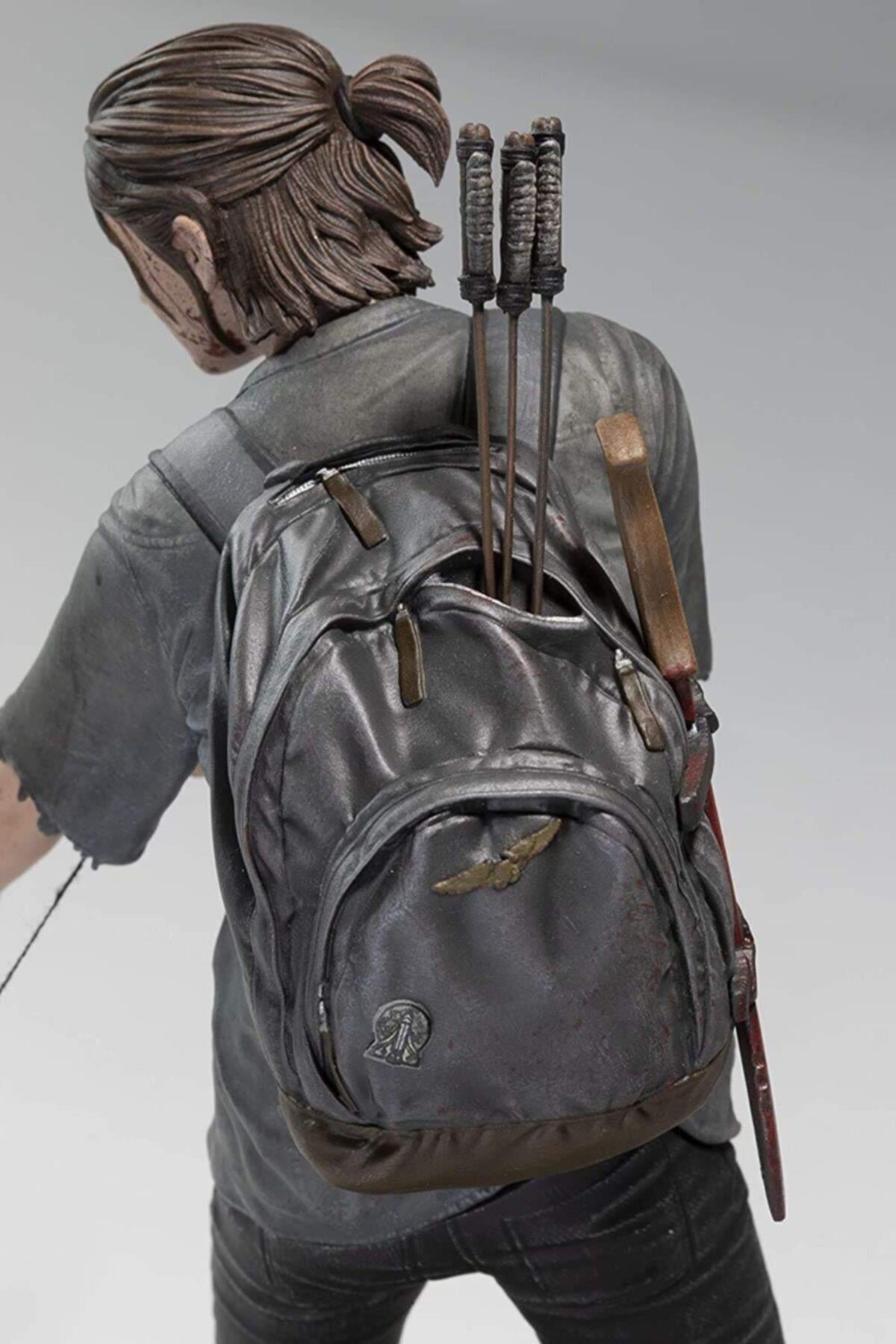The Last Of Us : Part Iı - Ellie With Bow Deluxe Figür
