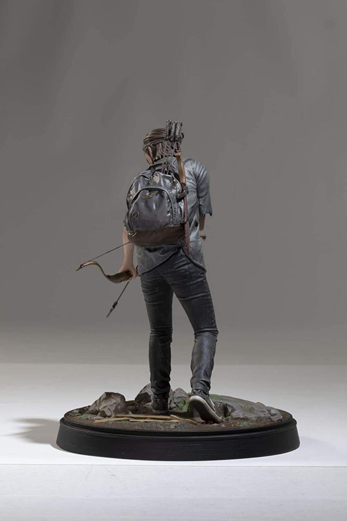 The Last Of Us : Part Iı - Ellie With Bow Deluxe Figür