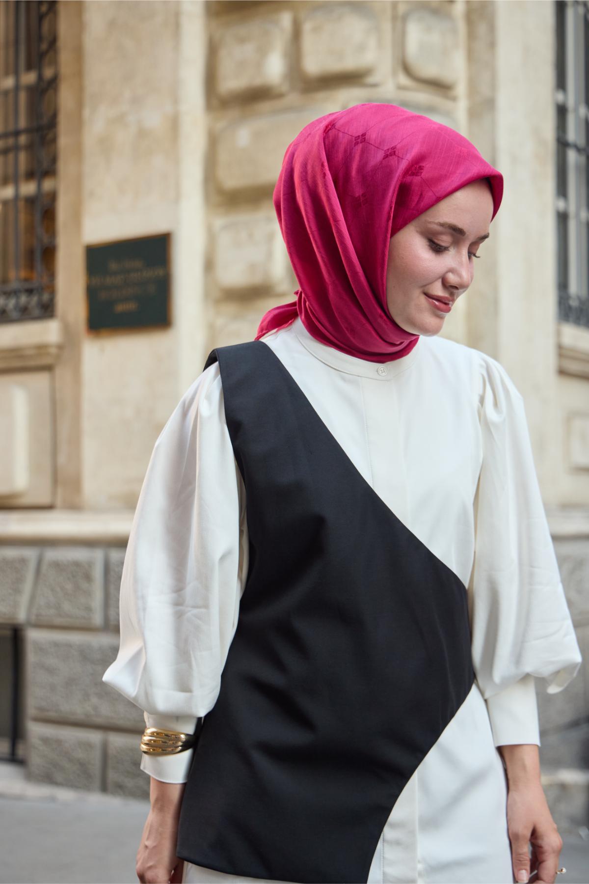 Silk Home EşarpMonogram Pamuk İpek Eşarp 130001-03