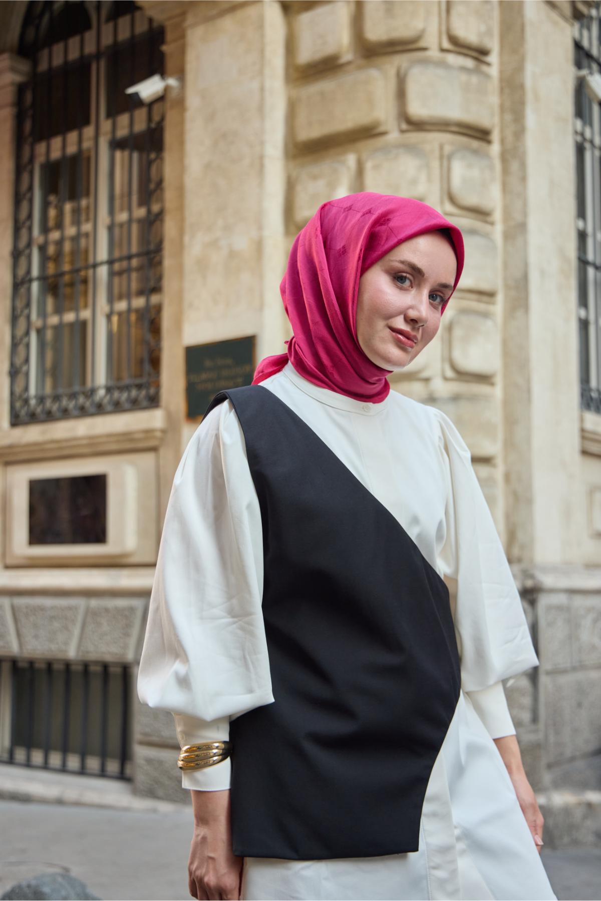 Silk Home EşarpMonogram Pamuk İpek Eşarp 130001-03