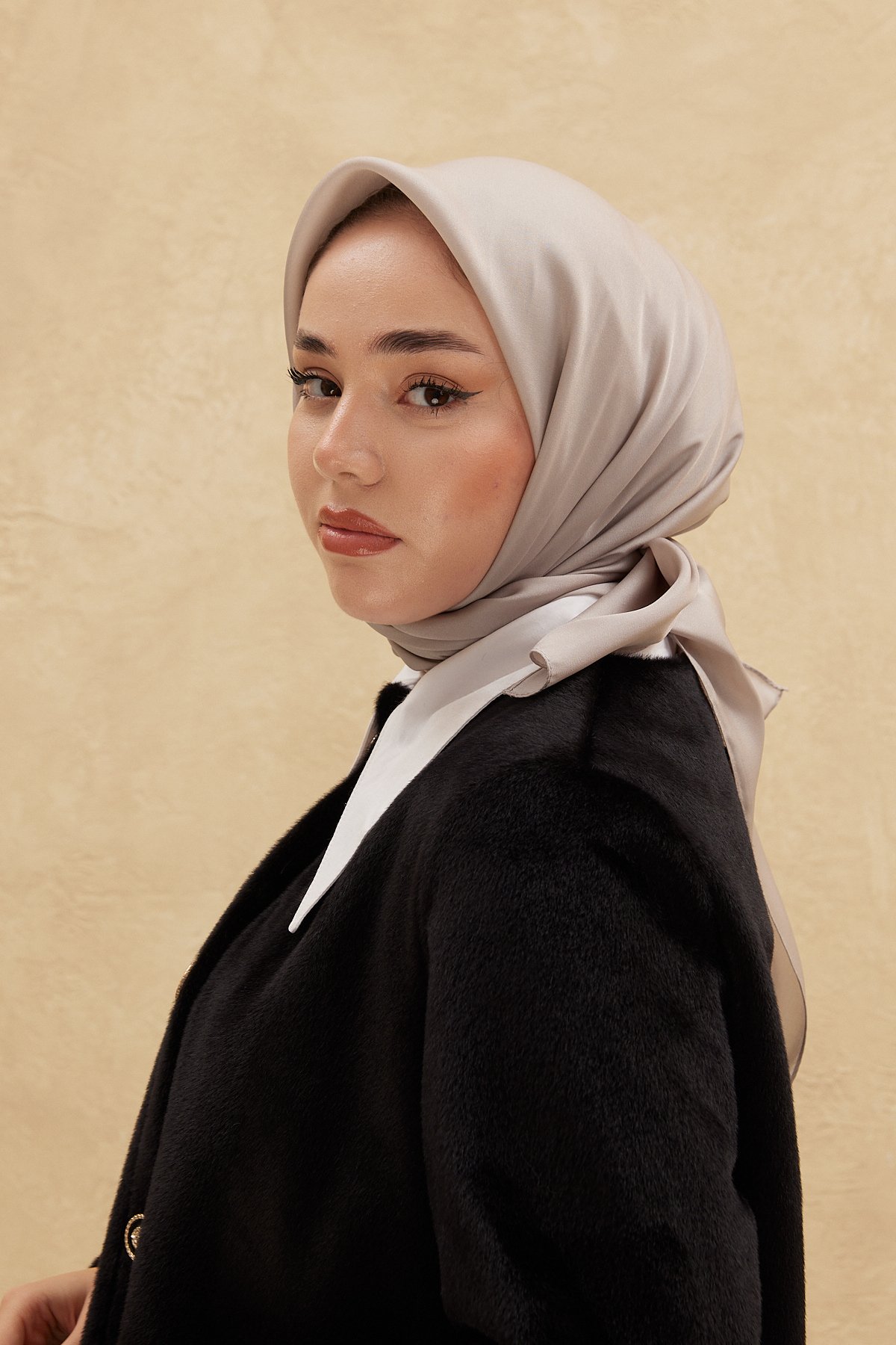 Silk Home Düz SHiny Eşarp 75006-10