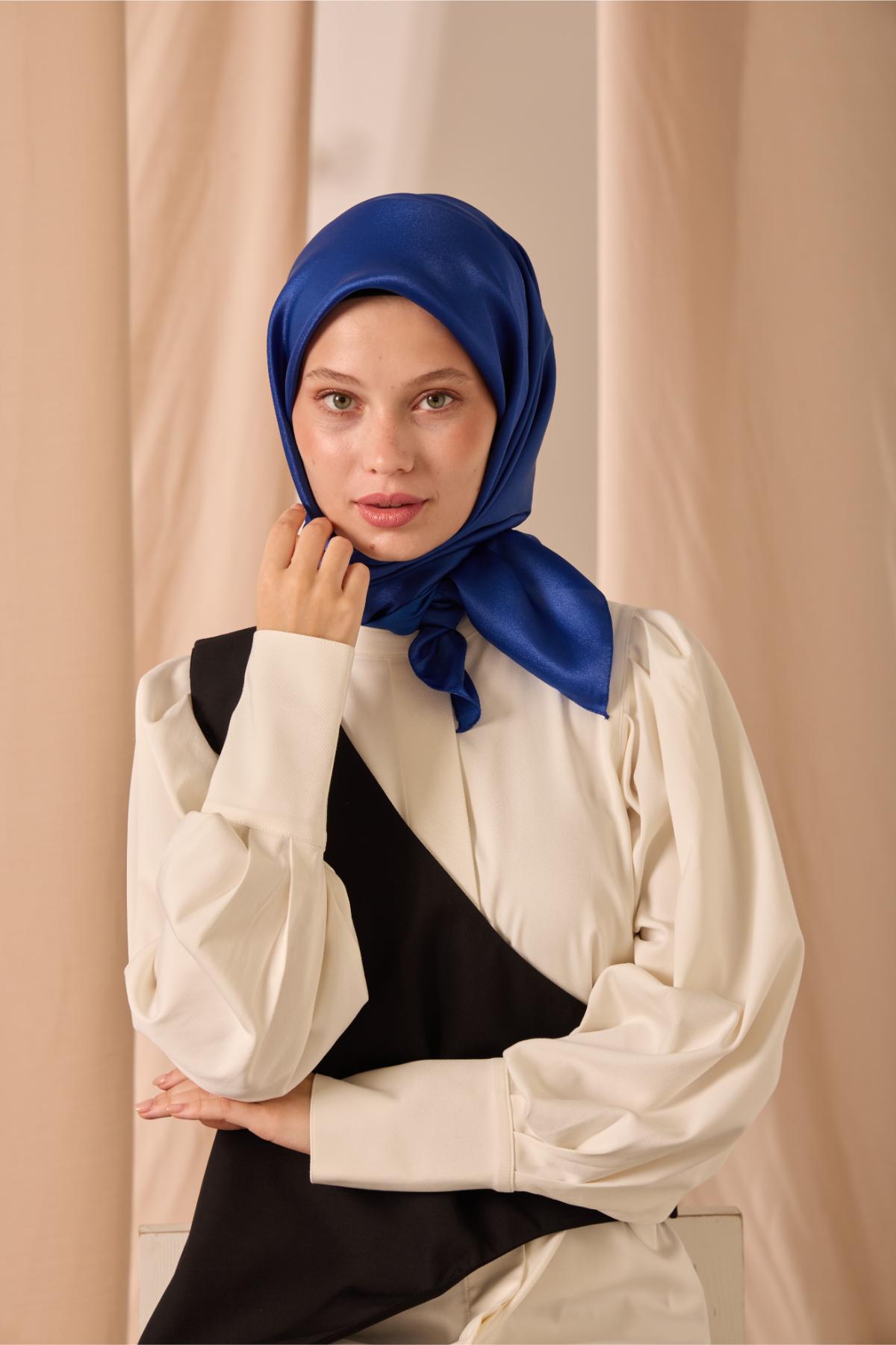 Silk Home SHiny ScarfSilk Home Düz SHiny Eşarp 75006-64