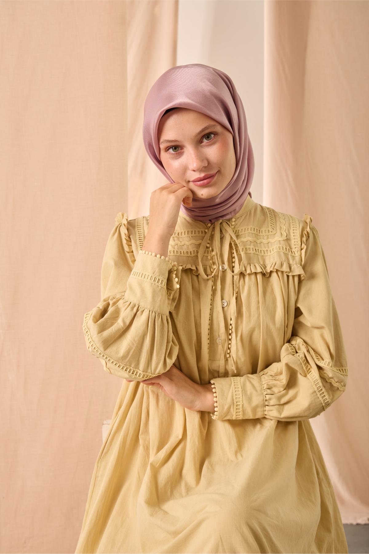 Silk Home SHiny ScarfSilk Home Düz SHiny Eşarp 75006-69