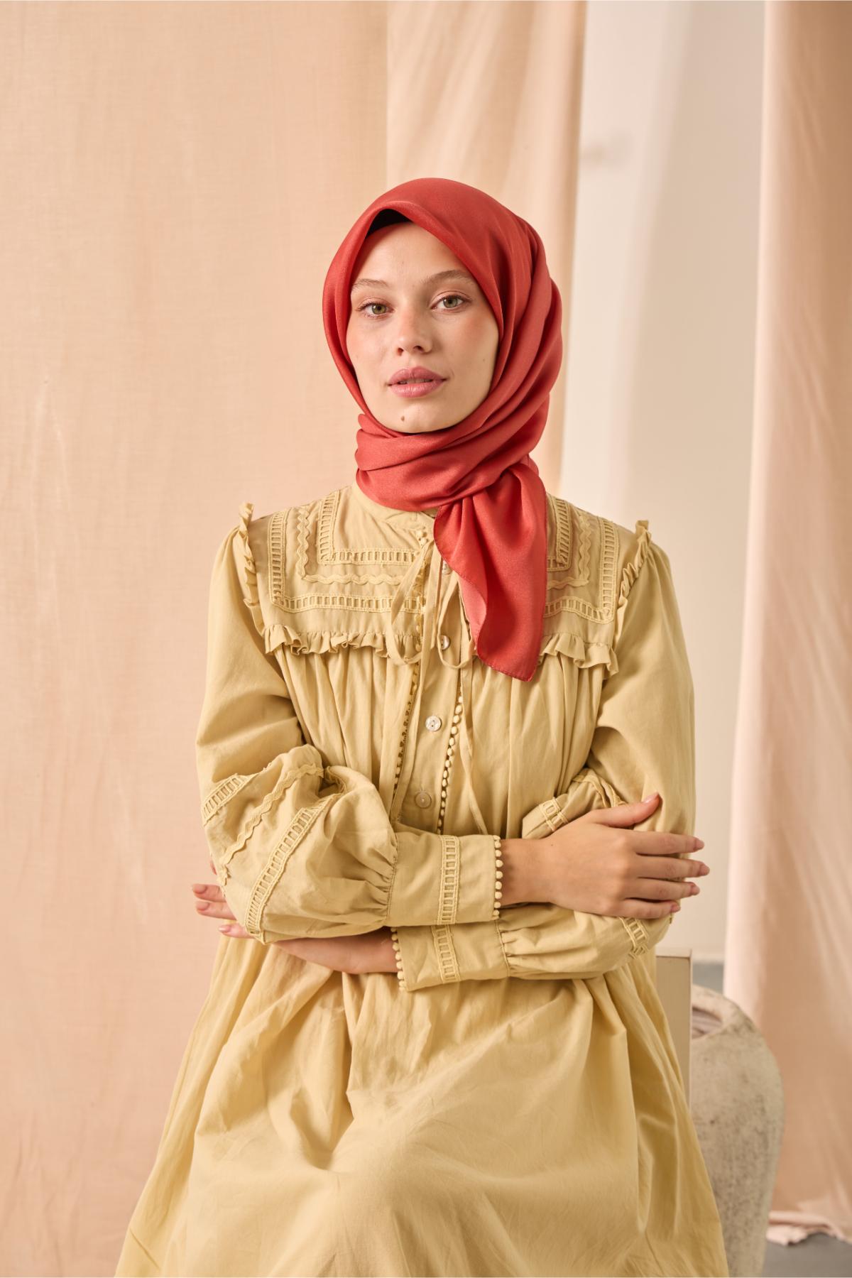 Silk Home SHiny ScarfSilk Home Düz SHiny Eşarp 75006-75