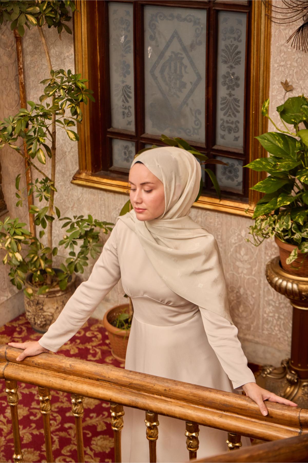 Monogram Pamuk İpek ŞalSilk Home Monogram Pamuk İpek Şal 461001-13