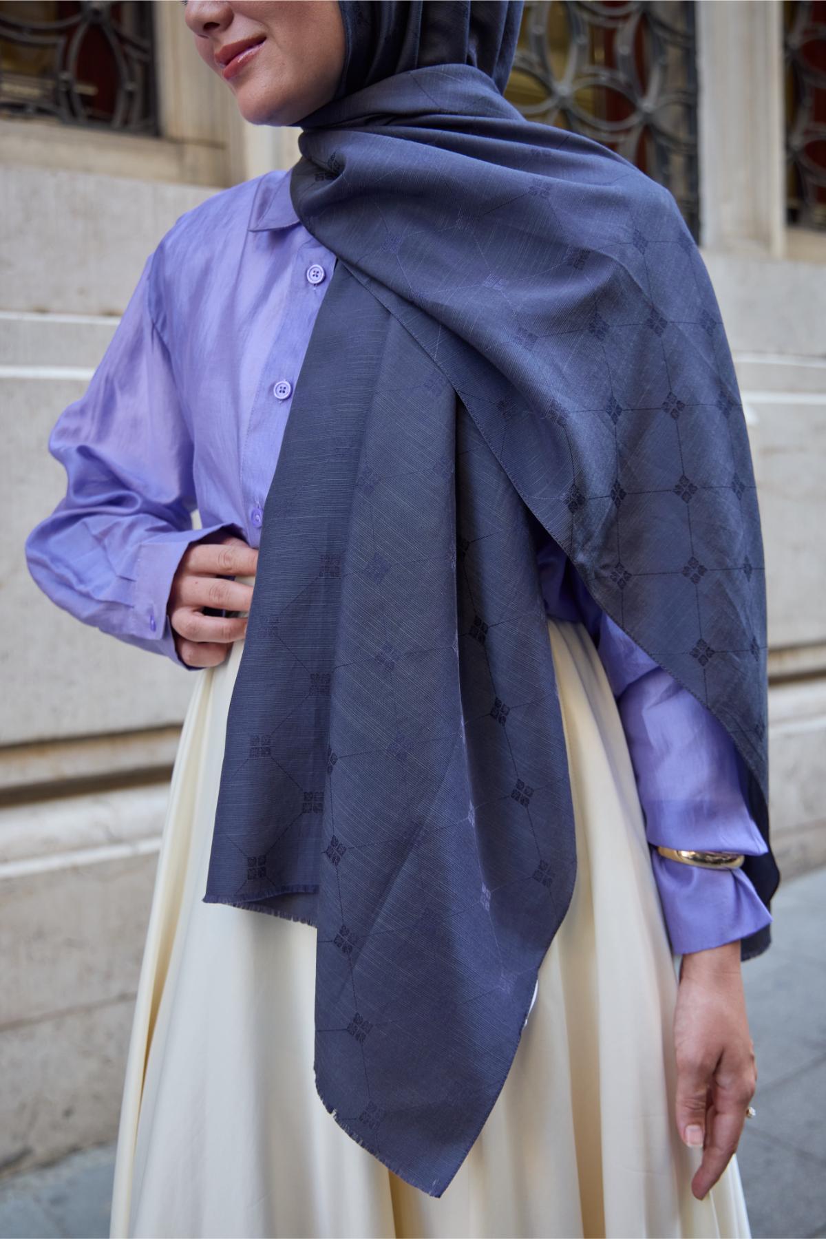Monogram Pamuk İpek ŞalSilk Home Monogram Pamuk İpek Şal 461001-18