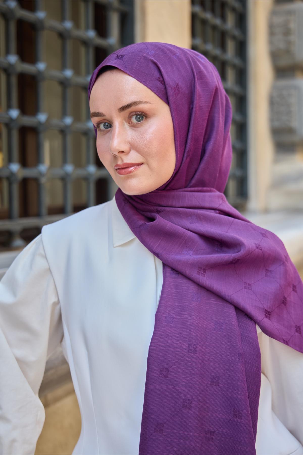 Monogram Pamuk İpek ŞalSilk Home Monogram Pamuk İpek Şal 461001-04