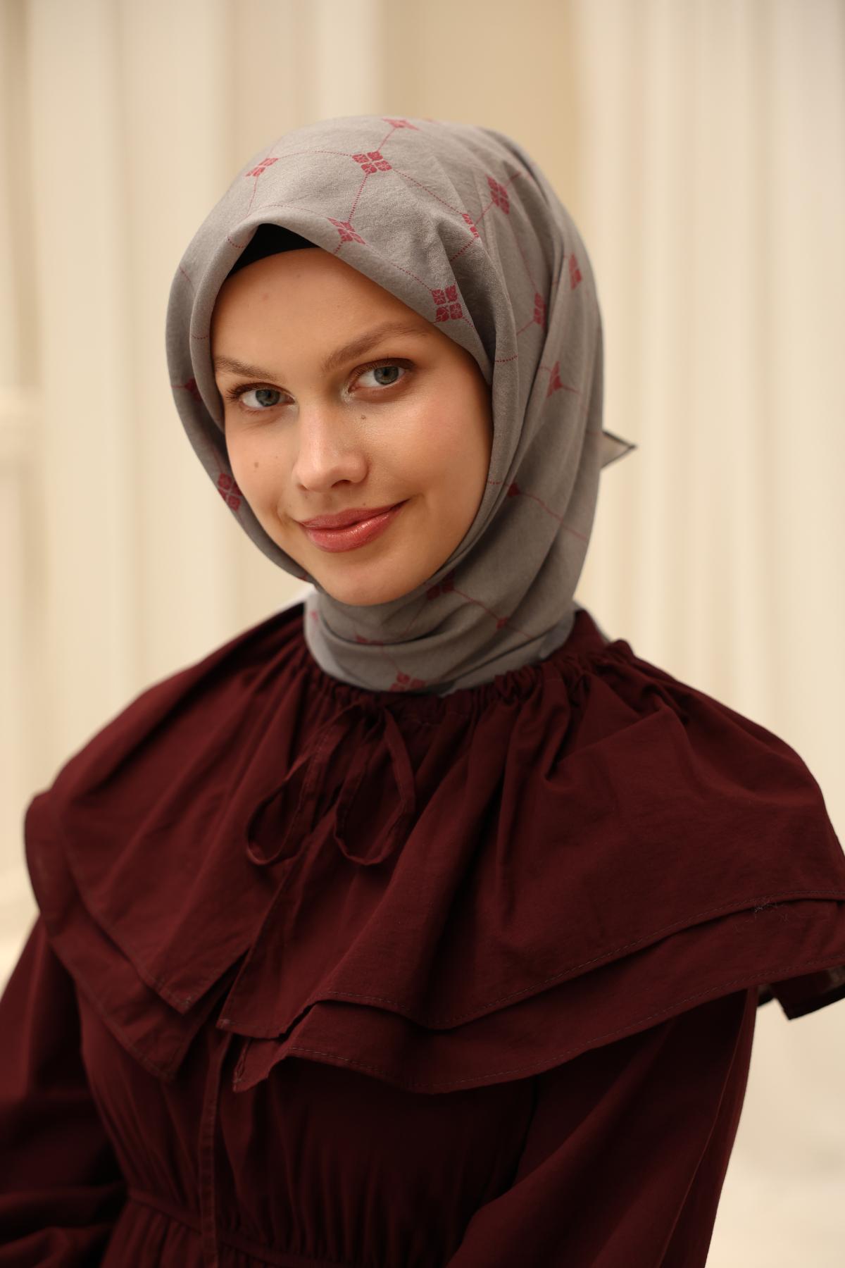 Silk Home Olinda EşarpSilk Home Olinda Eşarp 48001-75