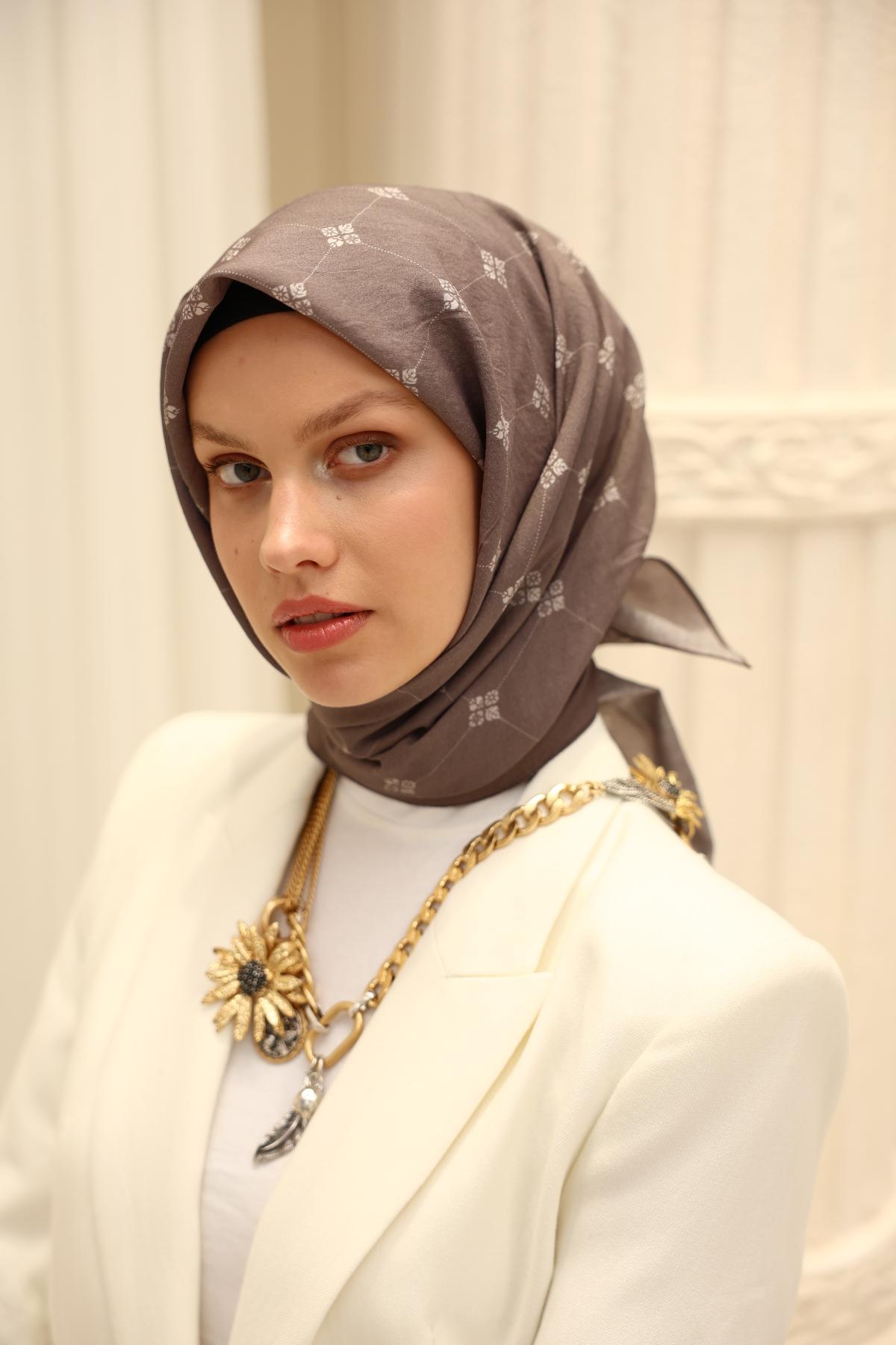 Silk Home Olinda EşarpSilk Home Olinda Eşarp 48001-76