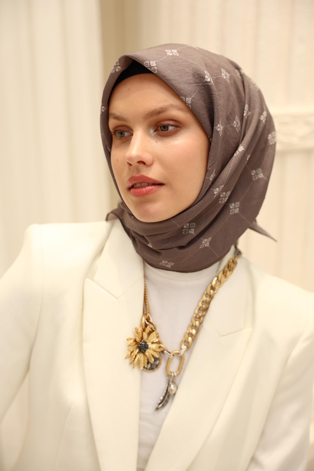 Silk Home Olinda EşarpSilk Home Olinda Eşarp 48001-76