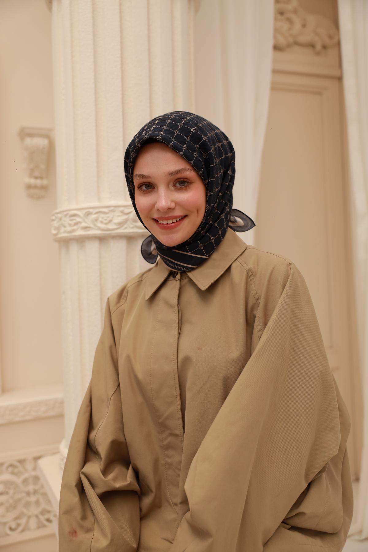 Silk Home Olinda EşarpSilk Home Olinda Eşarp 48004-74