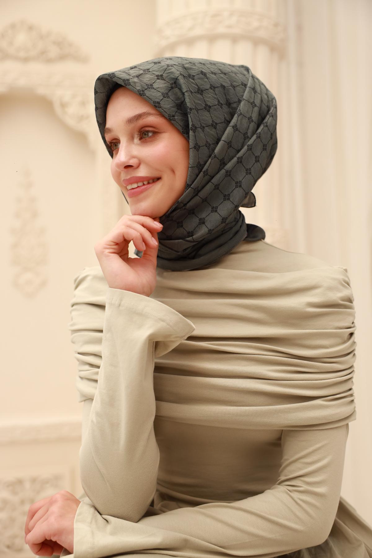 Silk Home Olinda EşarpSilk Home Olinda Eşarp 48004-81