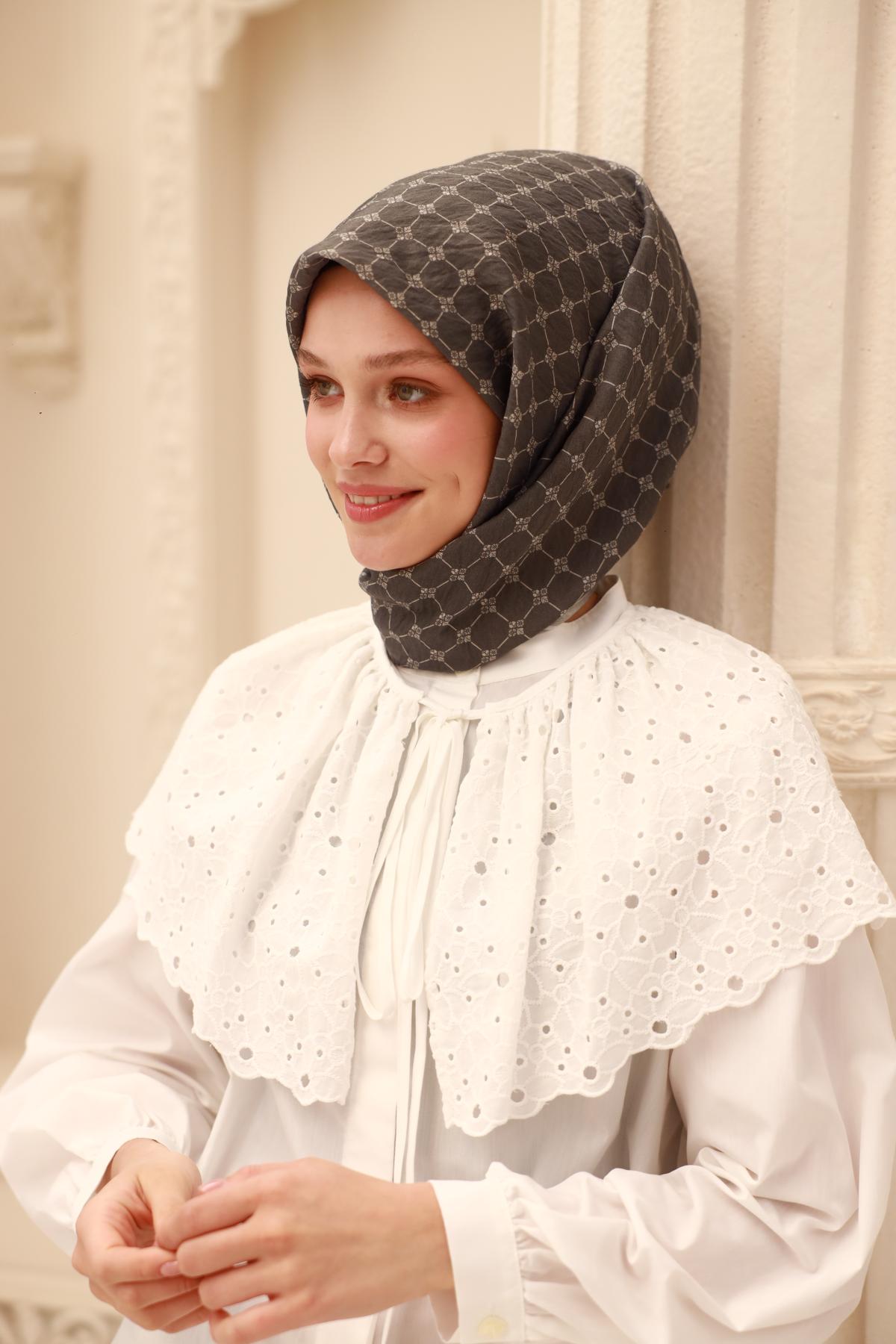 Silk Home Olinda EşarpSilk Home Olinda Eşarp 48004-82