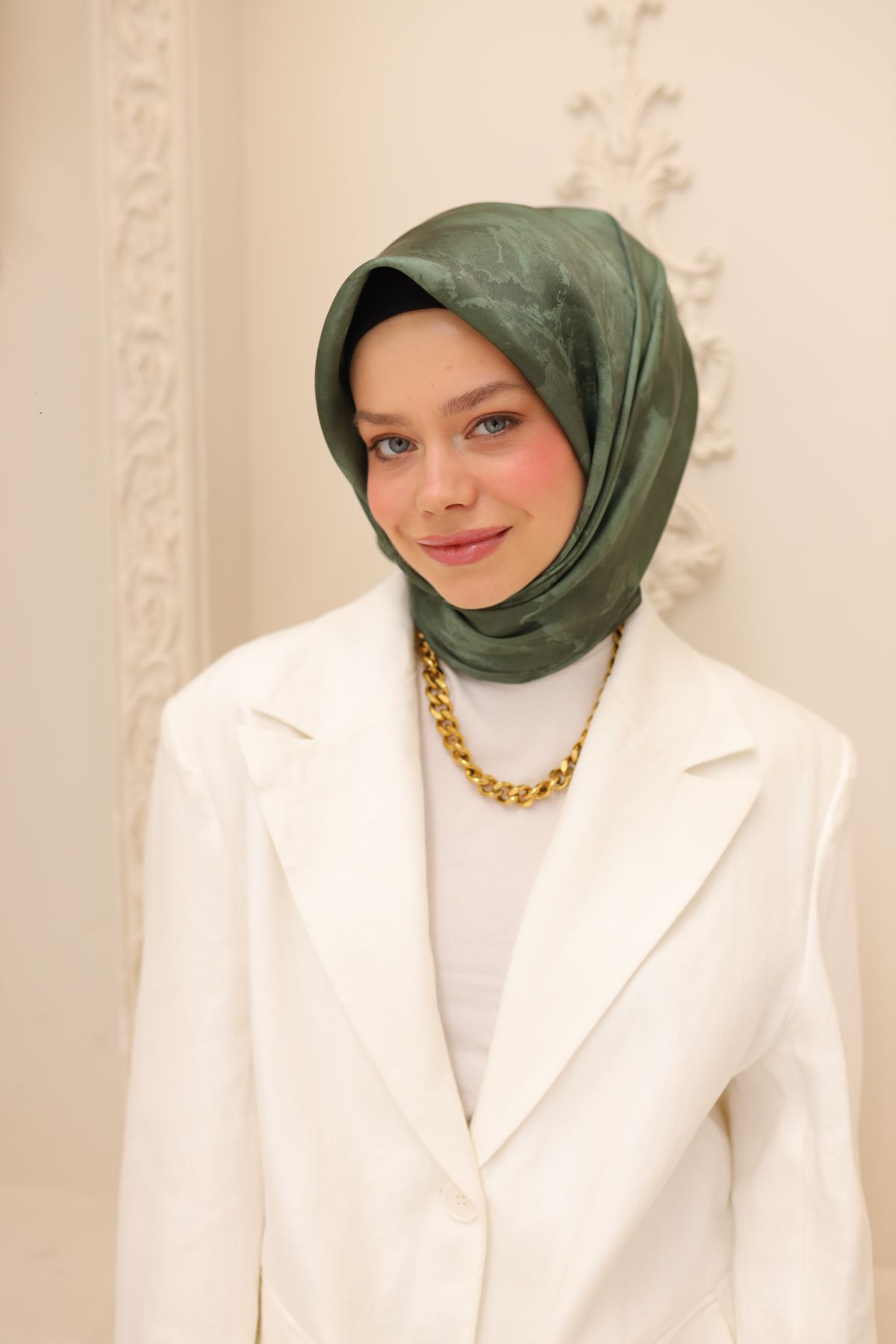 Silk Home SHiny ScarfSilk Home SHiny Eşarp 75002-48