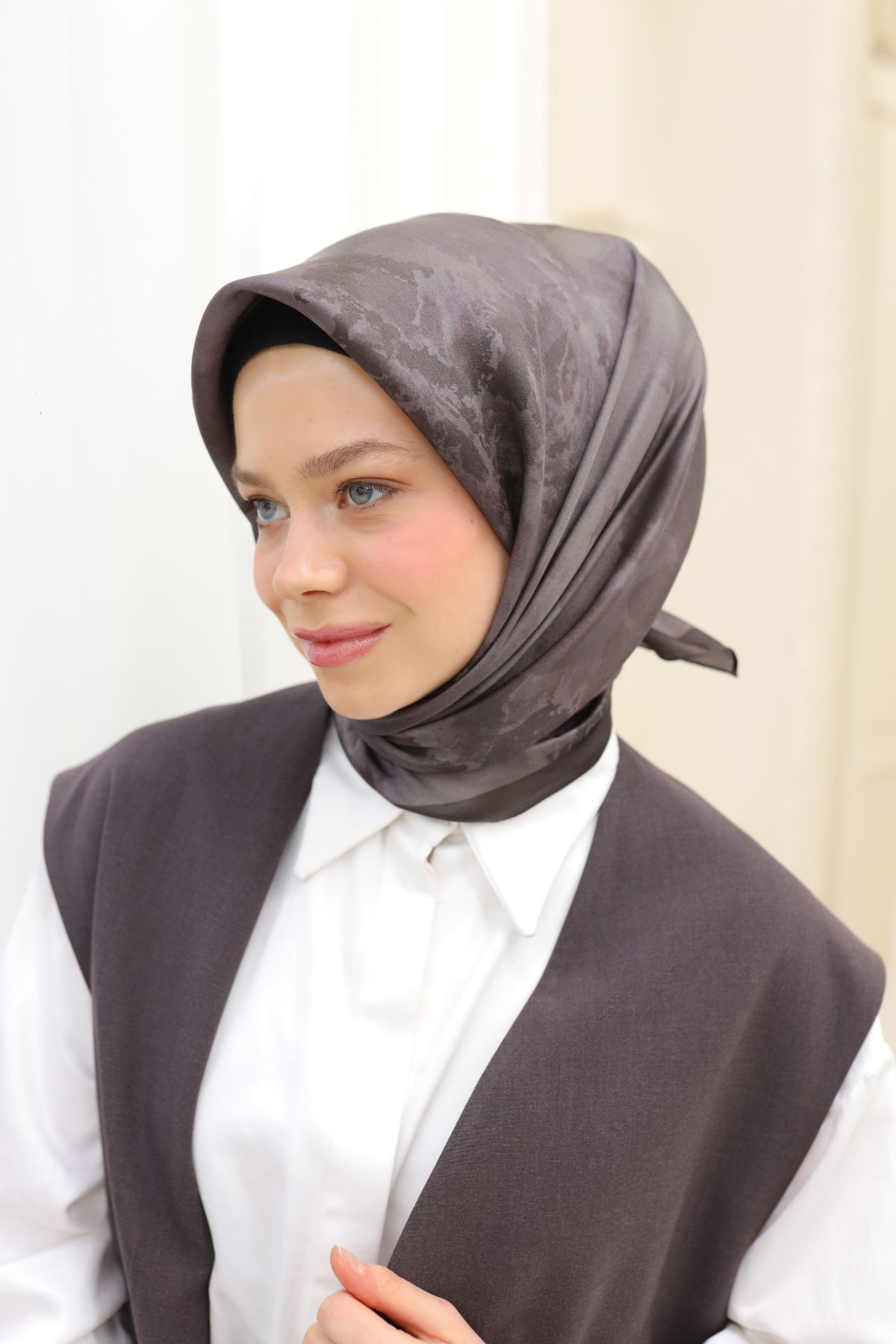 Silk Home SHiny ScarfSilk Home SHiny Eşarp 75002-51