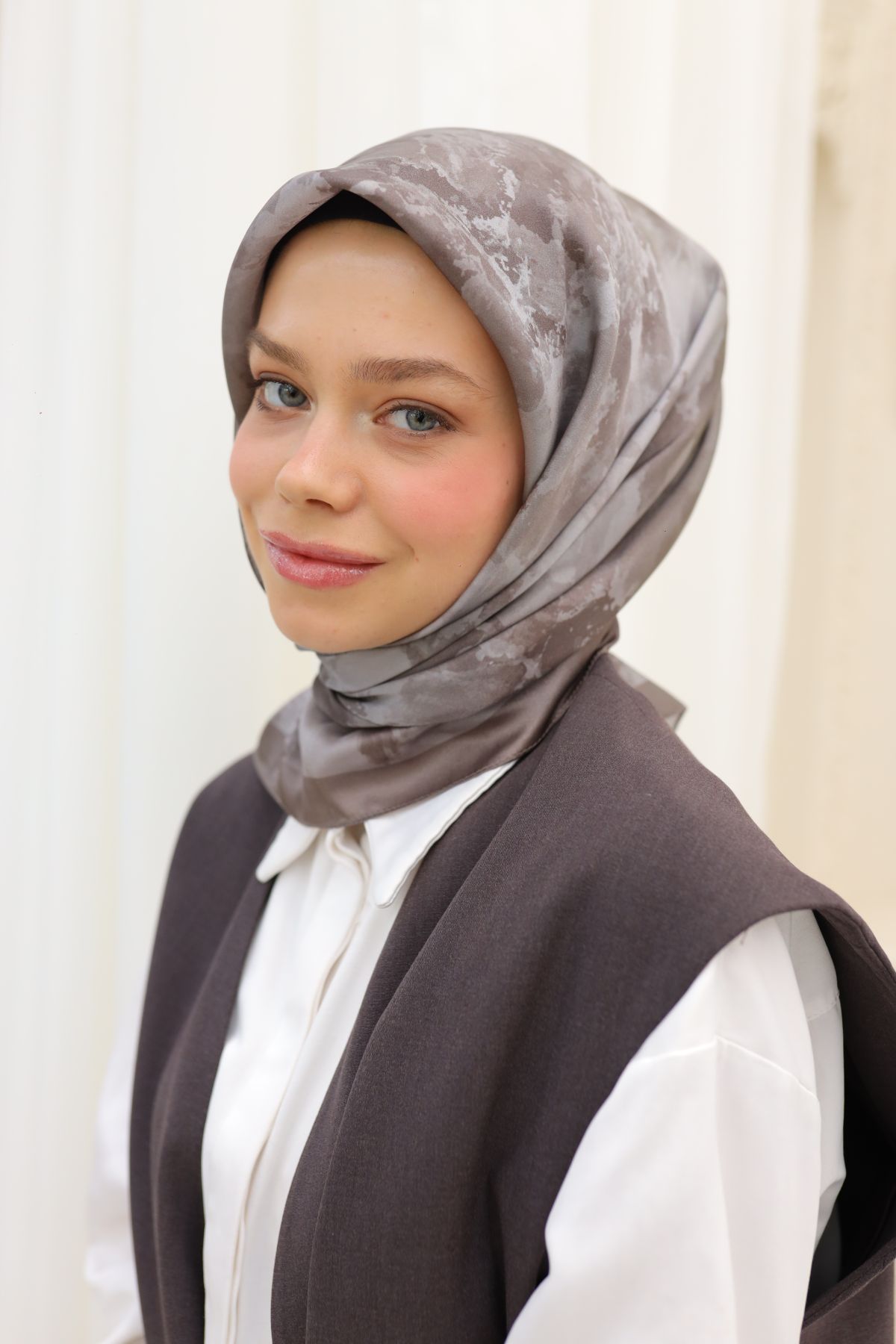 Silk Home SHiny ScarfSilk Home SHiny Eşarp 75002-54