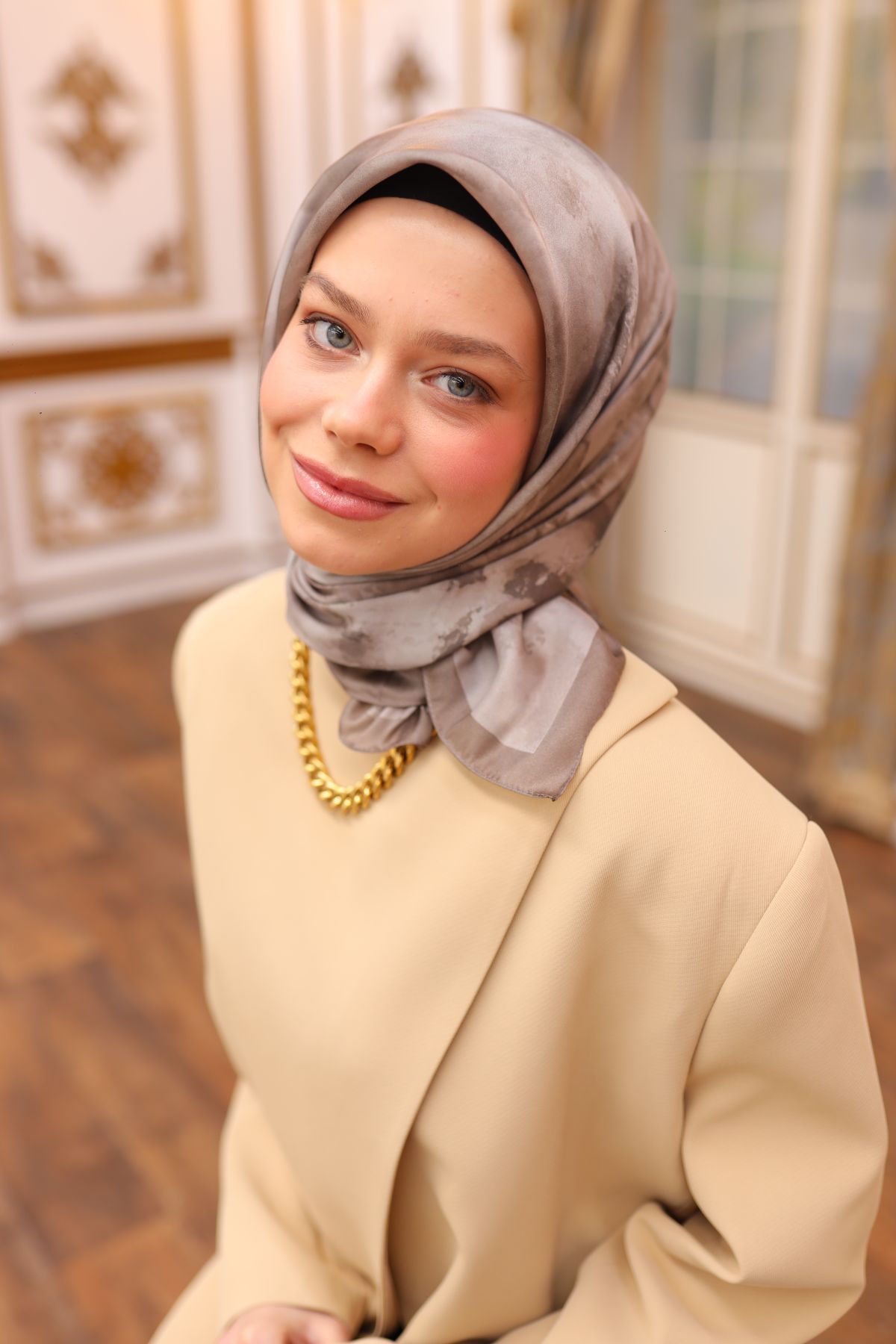 Silk Home SHiny ScarfSilk Home SHiny Eşarp 75002-55