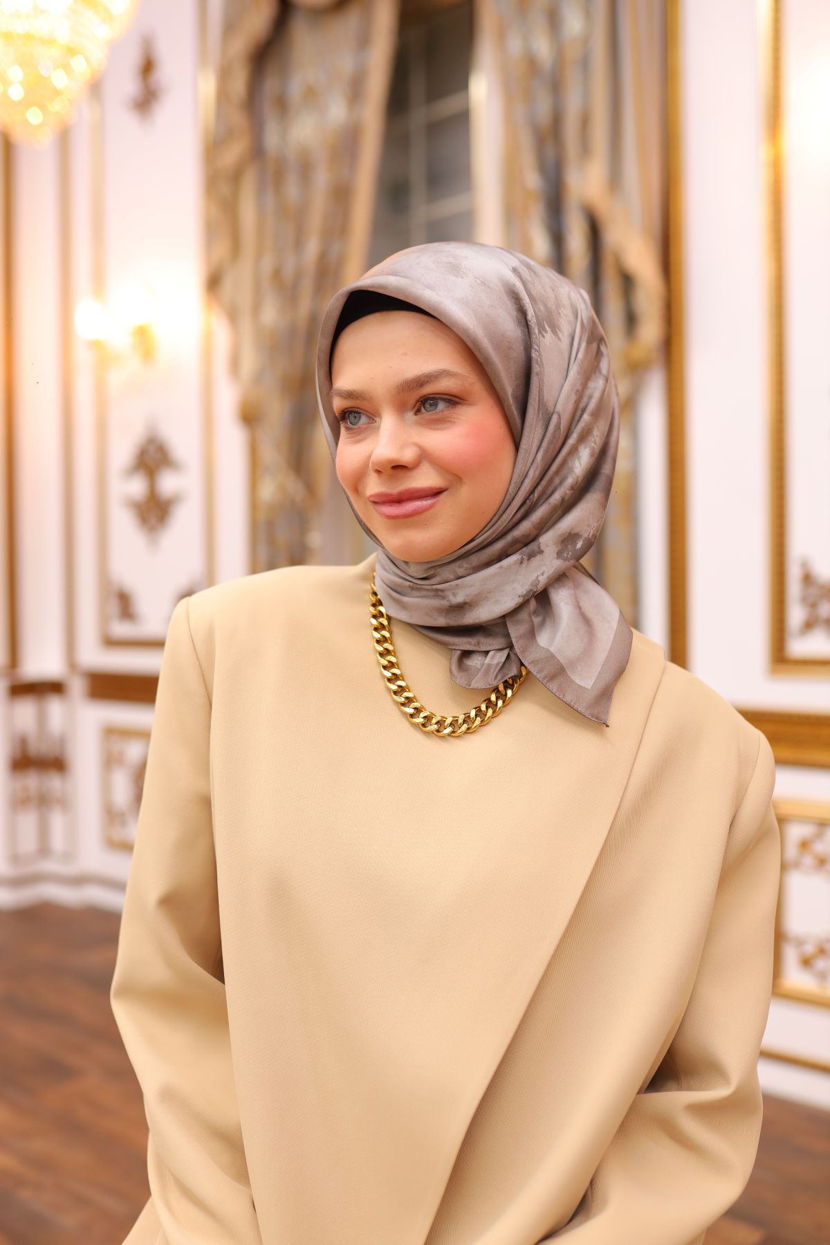 Silk Home SHiny ScarfSilk Home SHiny Eşarp 75002-55