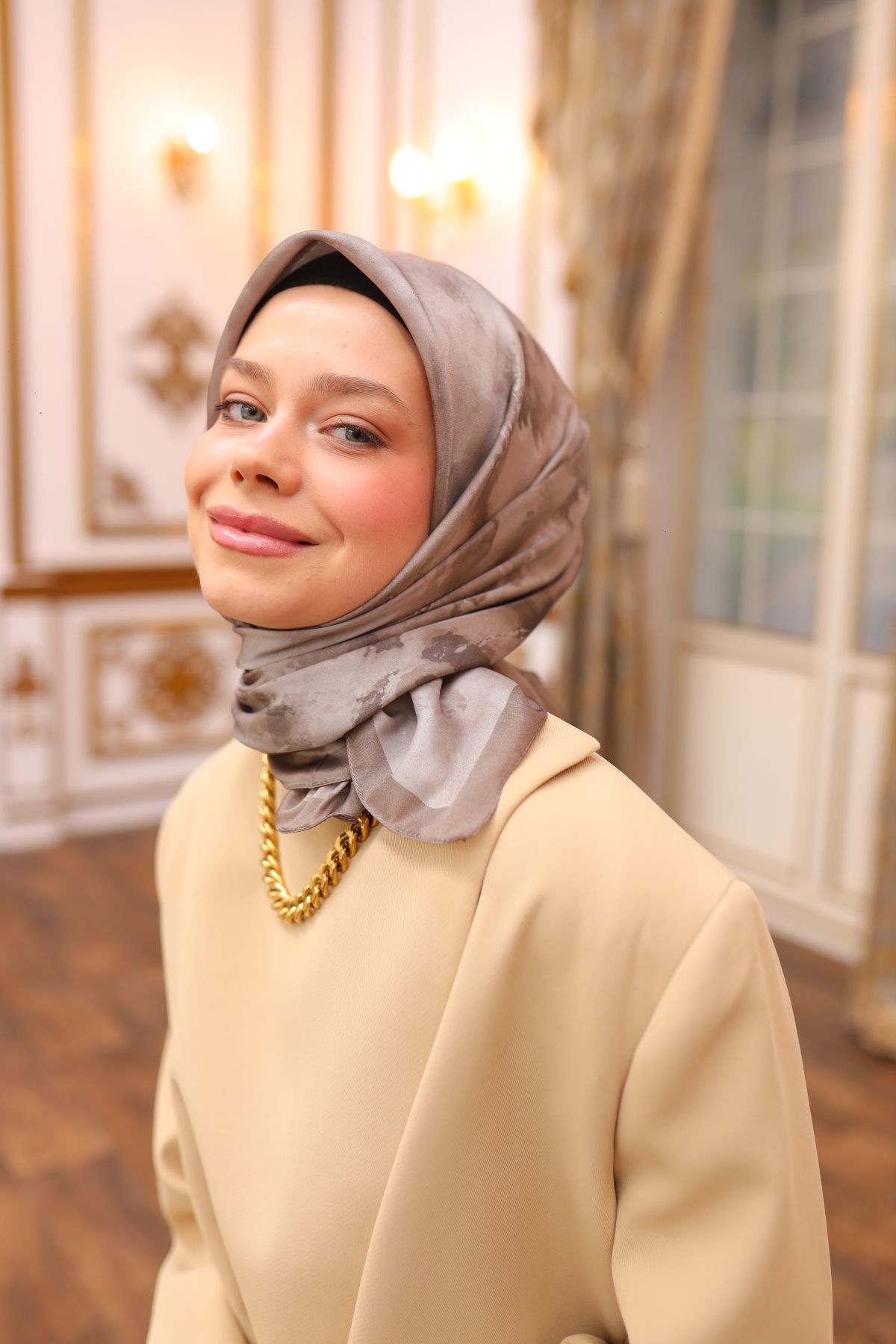 Silk Home SHiny ScarfSilk Home SHiny Eşarp 75002-55