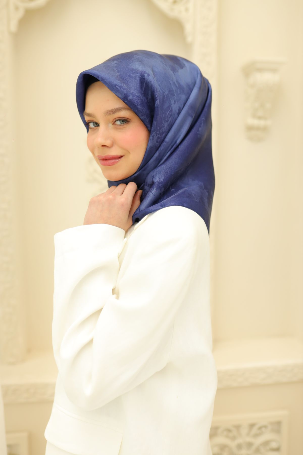 Silk Home SHiny ScarfSilk Home SHiny Eşarp 75002-59