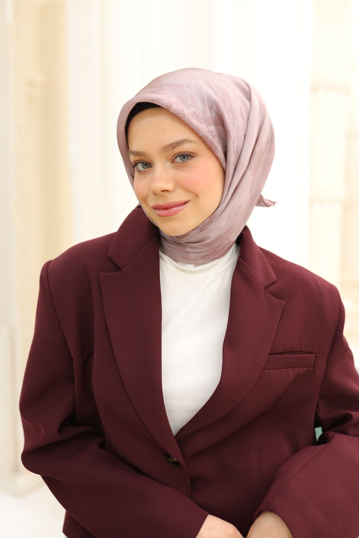 Silk Home SHiny ScarfSilk Home SHiny Eşarp 75002-69