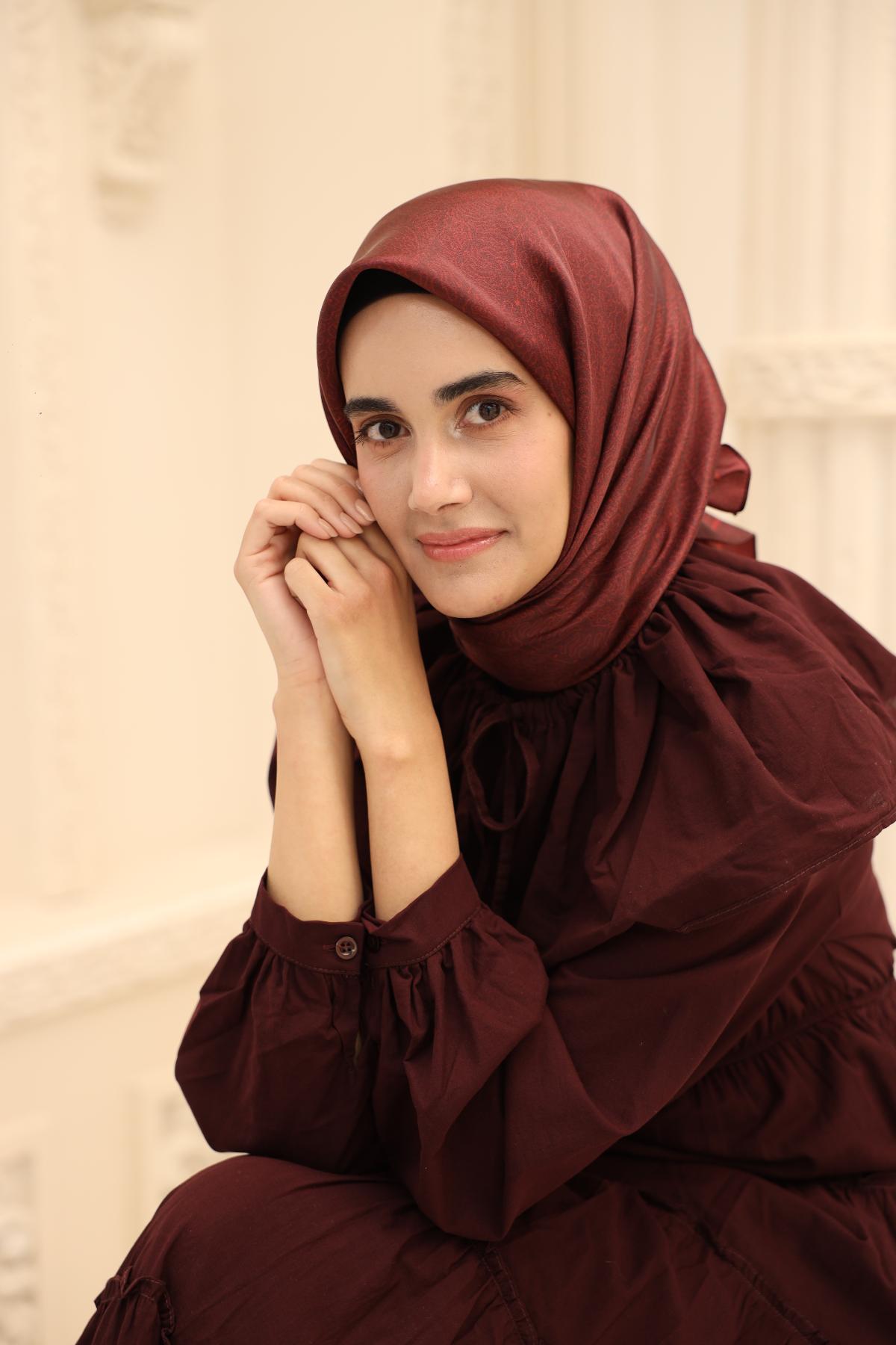 Silk Home SHiny ScarfSilk Home SHiny Eşarp 75009-01