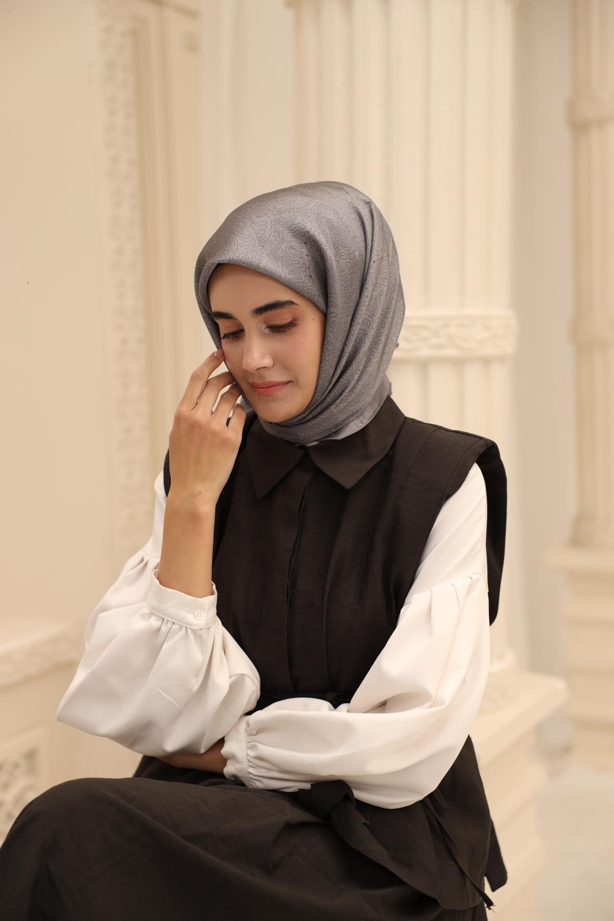 Silk Home SHiny ScarfSilk Home SHiny Eşarp 75009-08